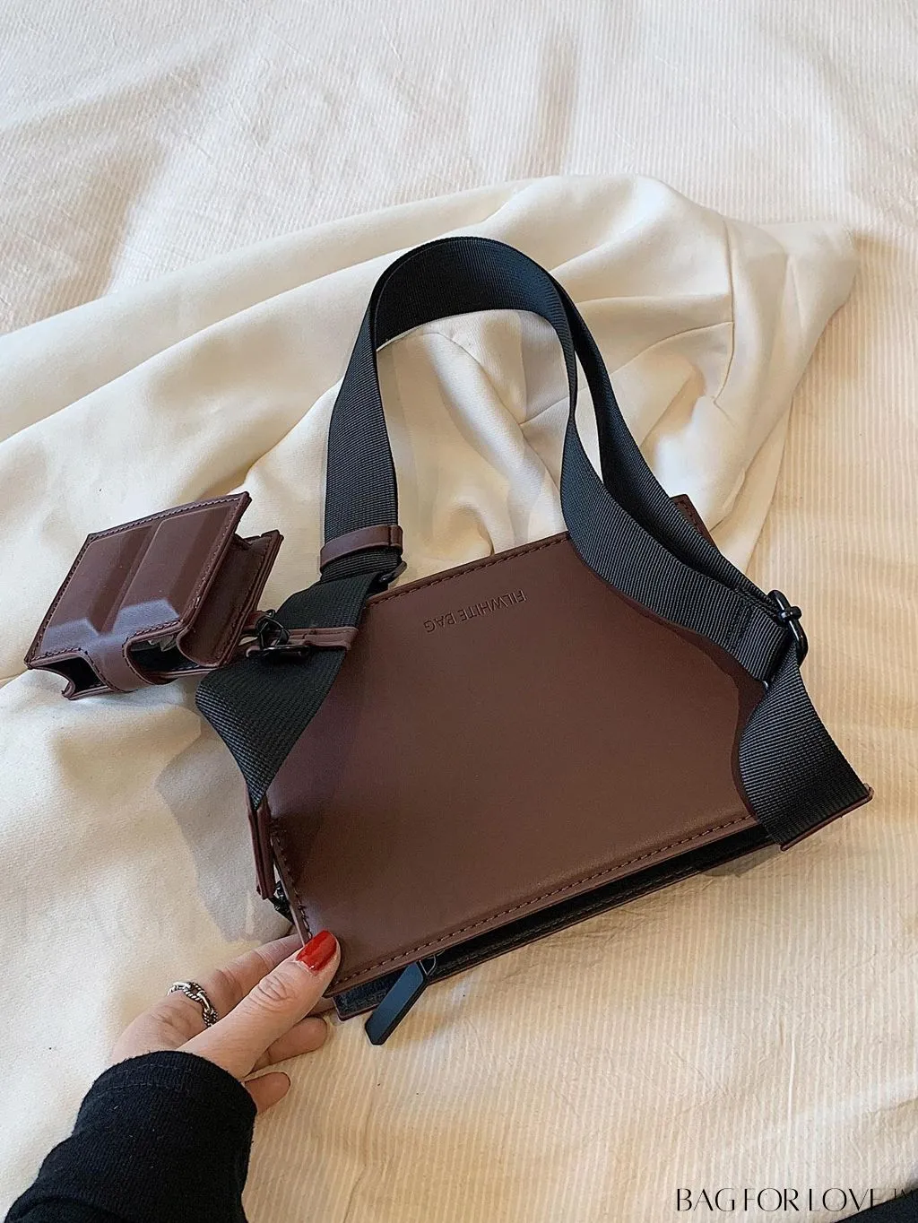 BagForLove - Chic Pink Box Bag: Stylish and Versatile for Everyday Wear