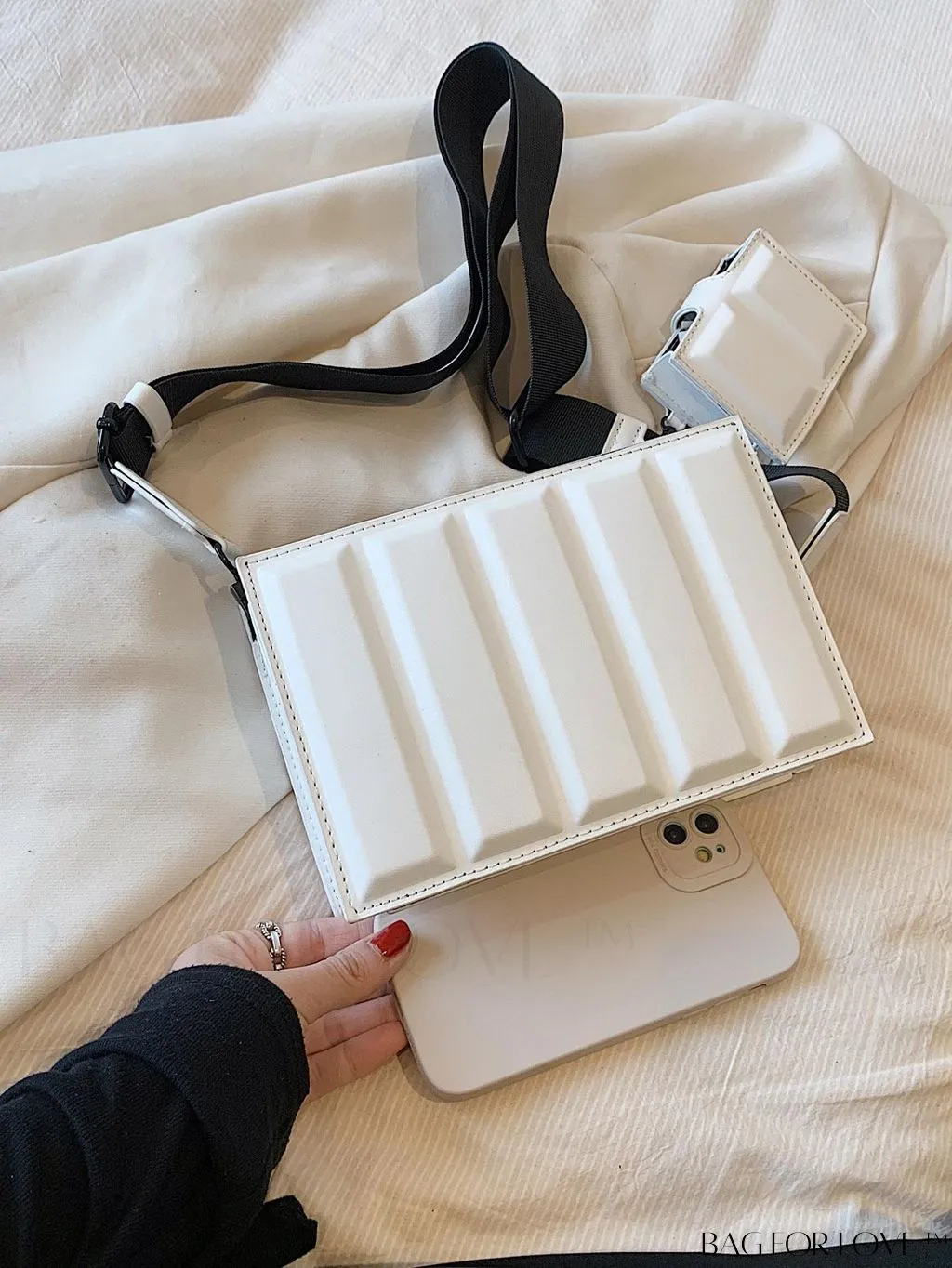 BagForLove - Chic Pink Box Bag: Stylish and Versatile for Everyday Wear