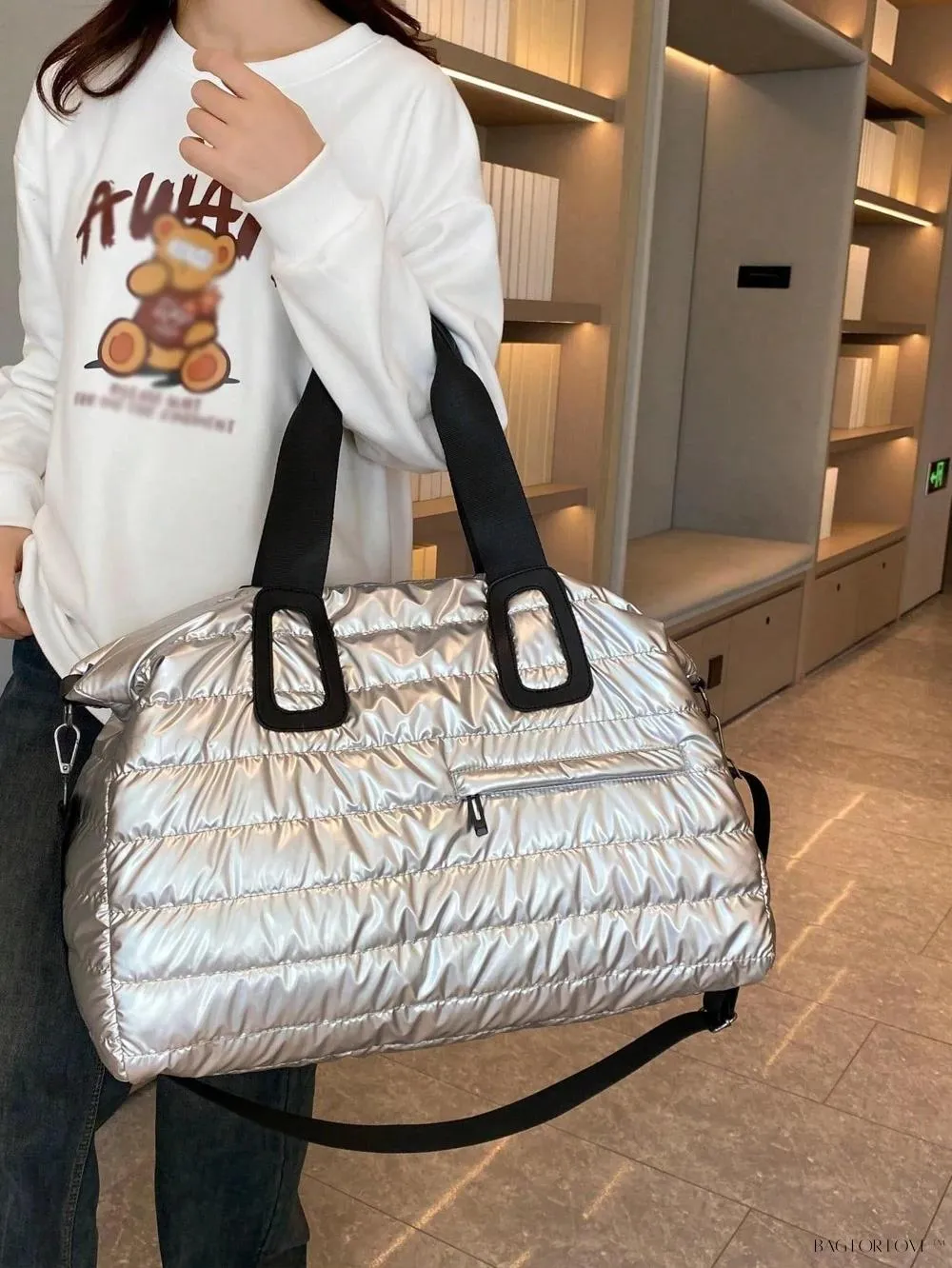 BagForLove - Minimalist Travel Bag with Stylish Design and Spacious Interior