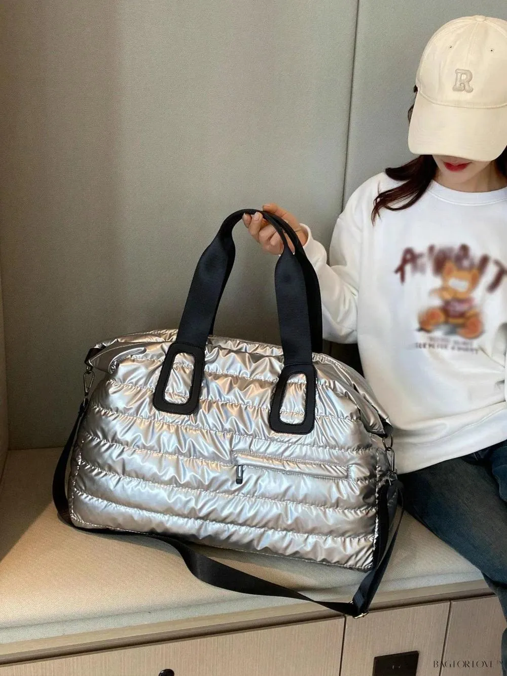 BagForLove - Minimalist Travel Bag with Stylish Design and Spacious Interior