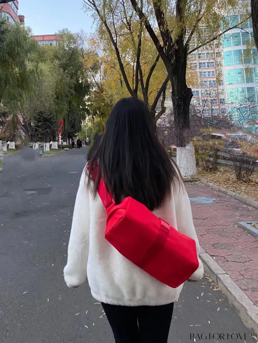 BagForLove - Premium Nylon Crossbody Bag: Spacious for Sports & Travel