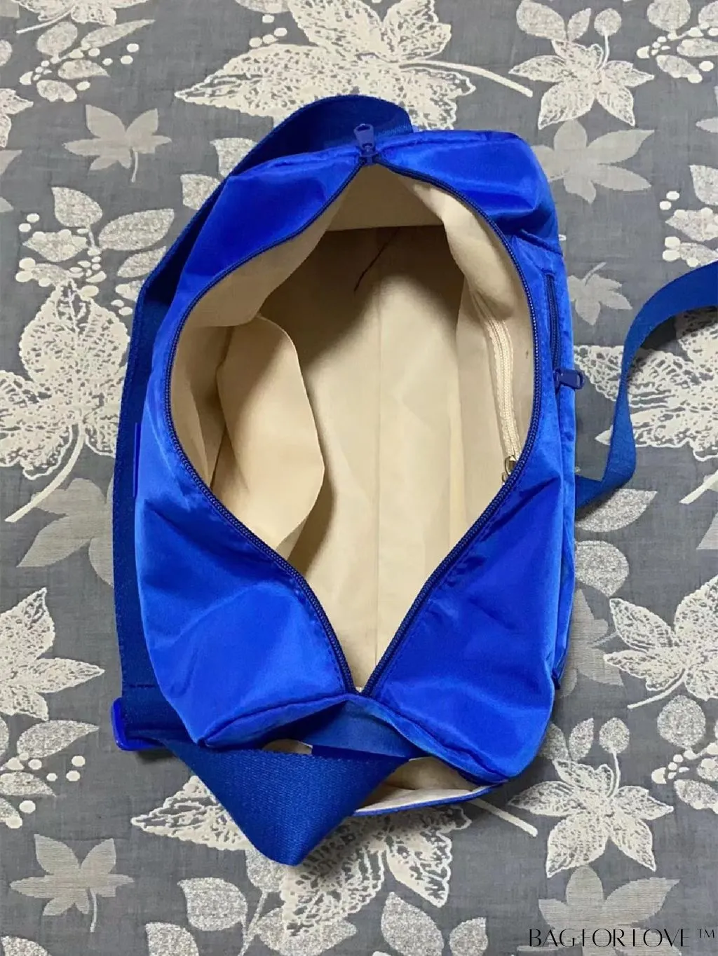 BagForLove - Premium Nylon Crossbody Bag: Spacious for Sports & Travel