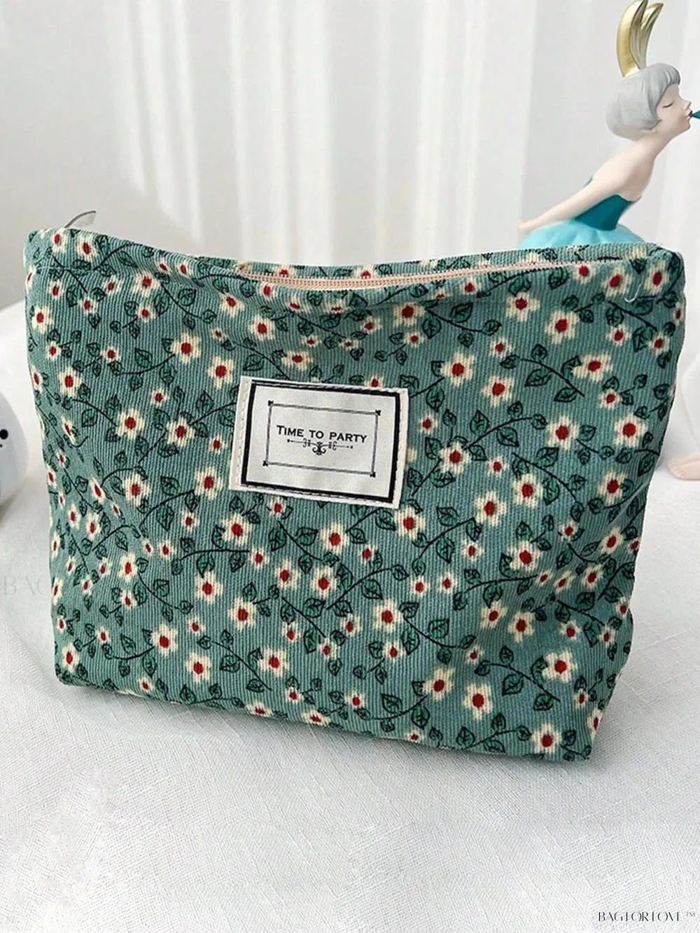 BagForLove - Retro Inspired Makeup Pouch in Army Green with Floral Accents