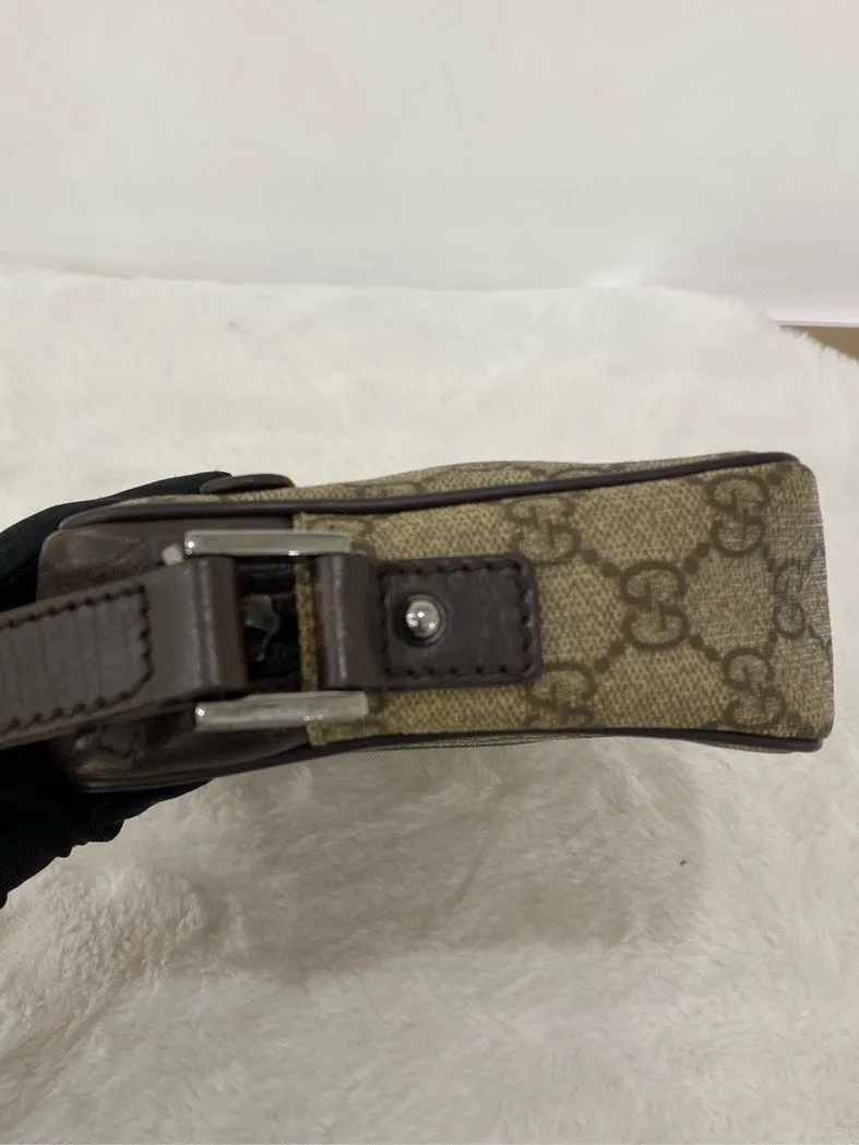 Beige Gucci Canvas Cost-efficient Smart-connected Box Camera Bag Monogram Crossbody