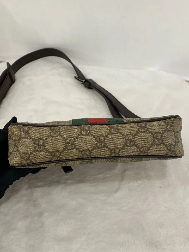 Beige Gucci Canvas Cost-efficient Smart-connected Box Camera Bag Monogram Crossbody