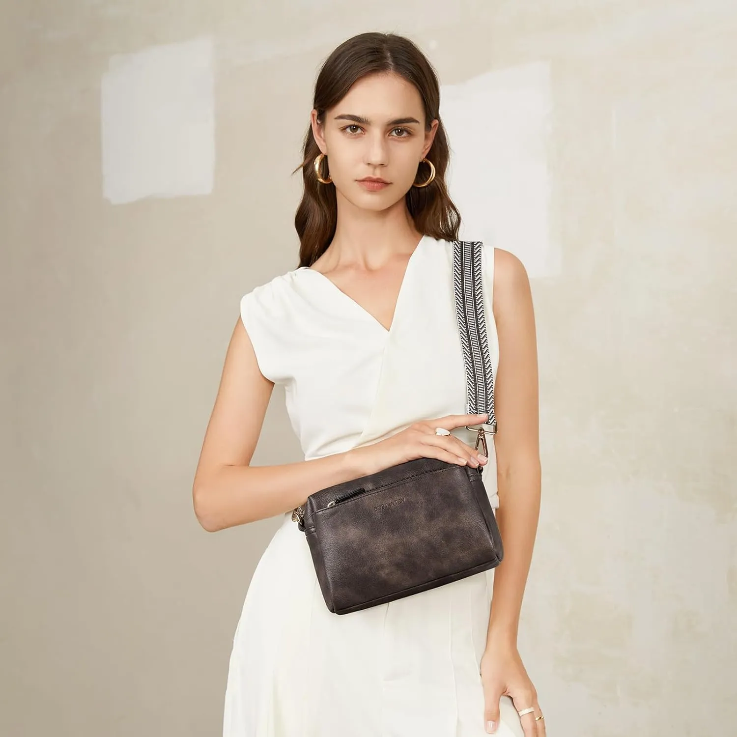 BOSTANTEN Small Crossbody Purse for Women Triple Zip Cell Phone Leather Handbag with Colored Shoulder Strap
