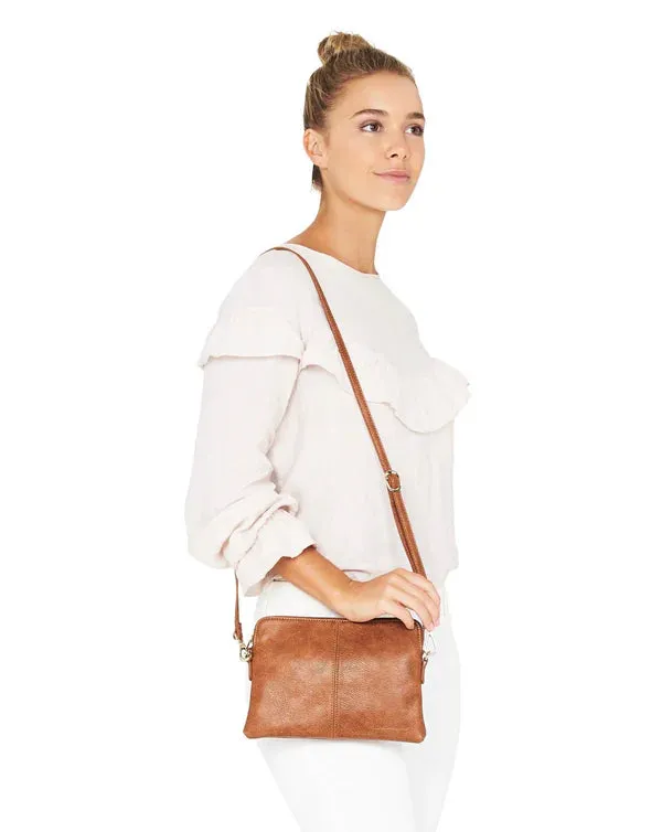 Bowery Wallet -Tan Pebble