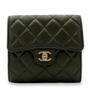 CC Card Wallet Crossbody Bag Green in Lambskin, Gold hardware