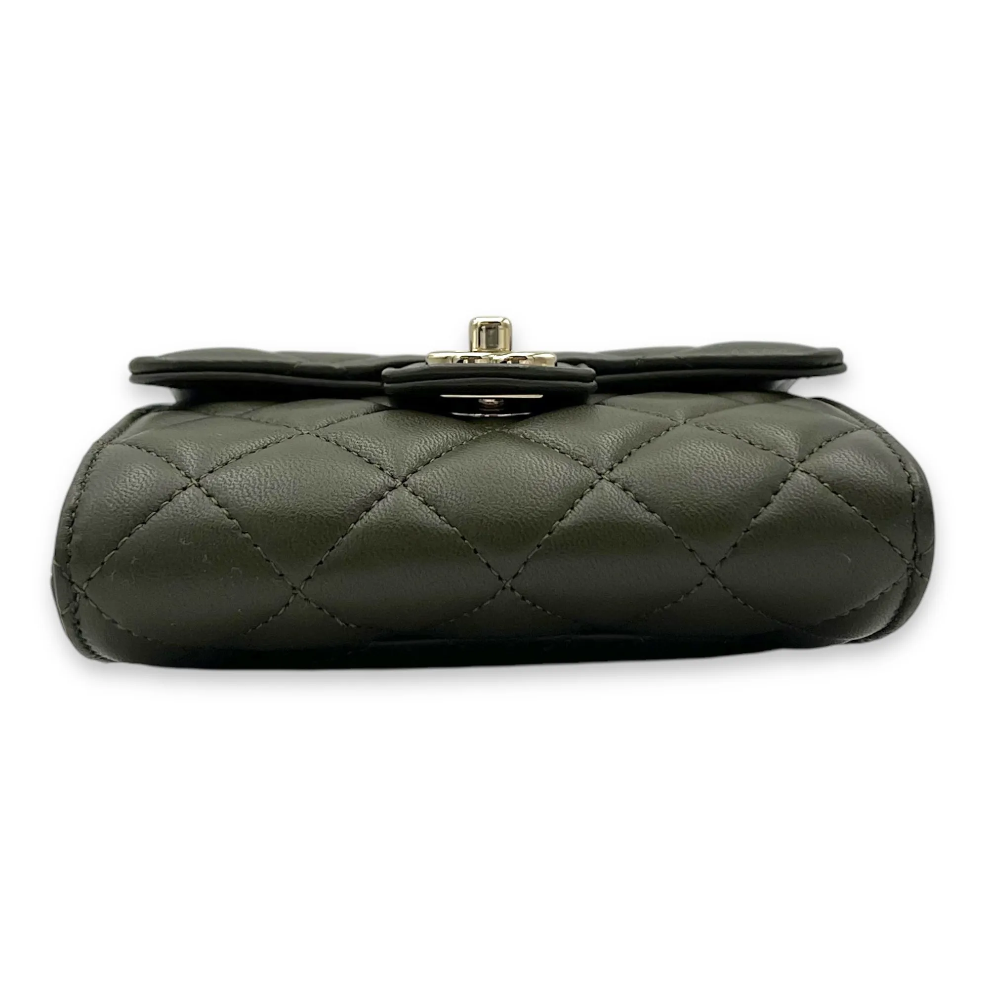 CC Card Wallet Crossbody Bag Green in Lambskin, Gold hardware