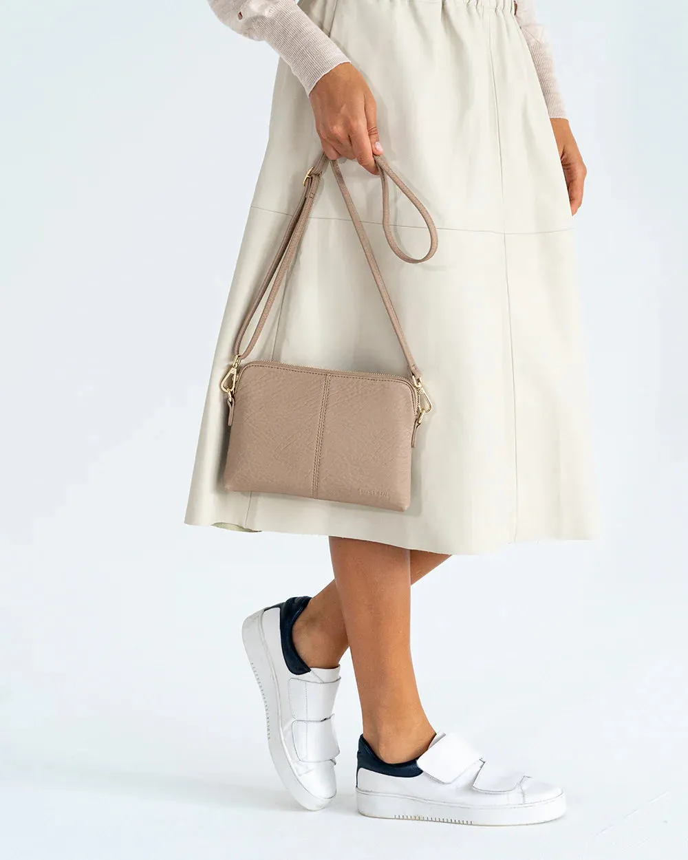 Elms King 'Bowery Wallet' - Latte