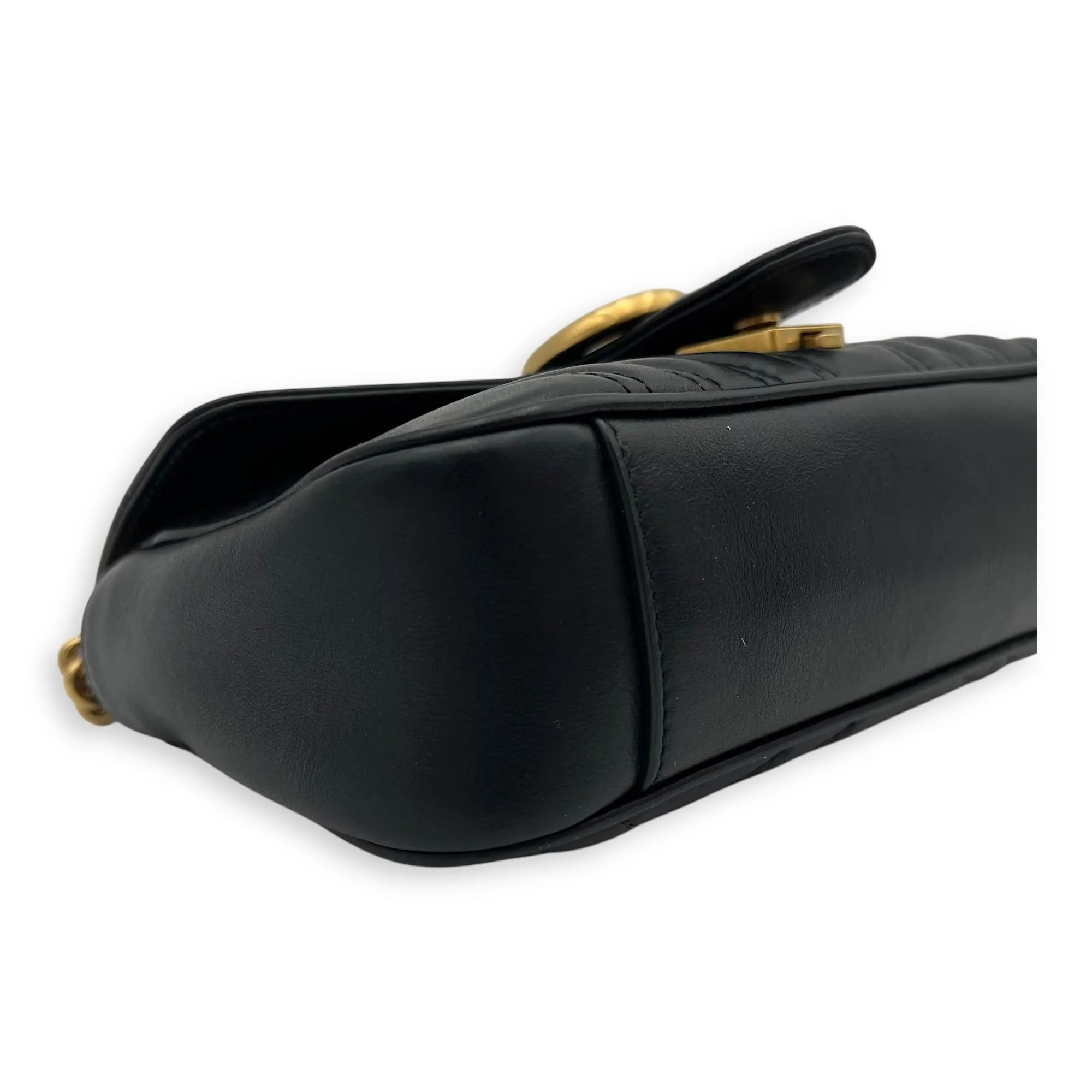 GG Marmont Mini Black Crossbody Bag in Calfskin, Gold hardware