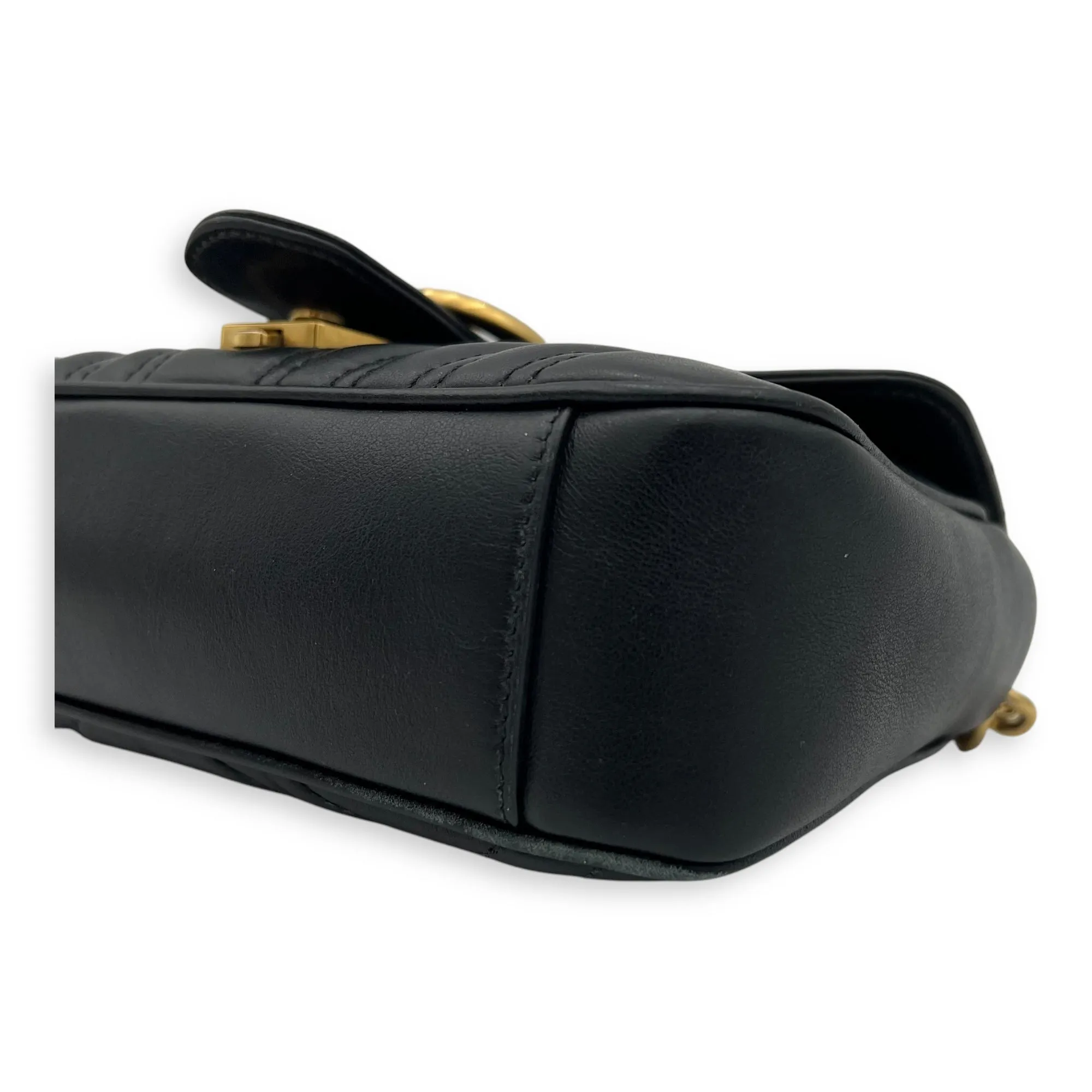 GG Marmont Mini Black Crossbody Bag in Calfskin, Gold hardware