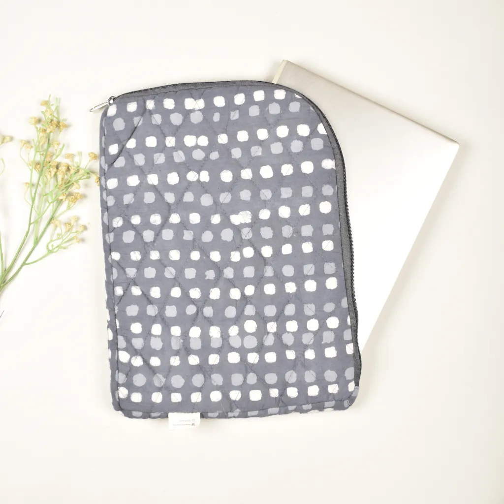 Grey easy slip quilted 13" laptop sleeve