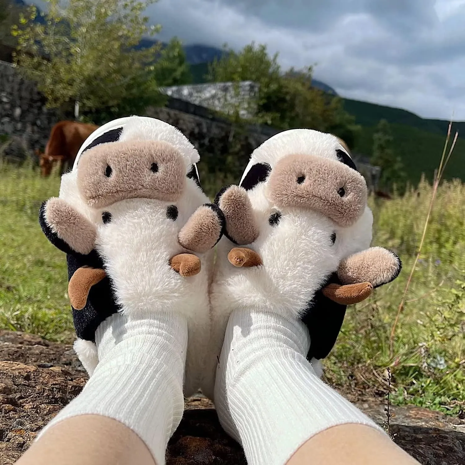 GULAKY Cow Slippers for Women Fuzzy Cute Kawaii Shoes Super Warm Soft Sole Non-slip Lightweight
