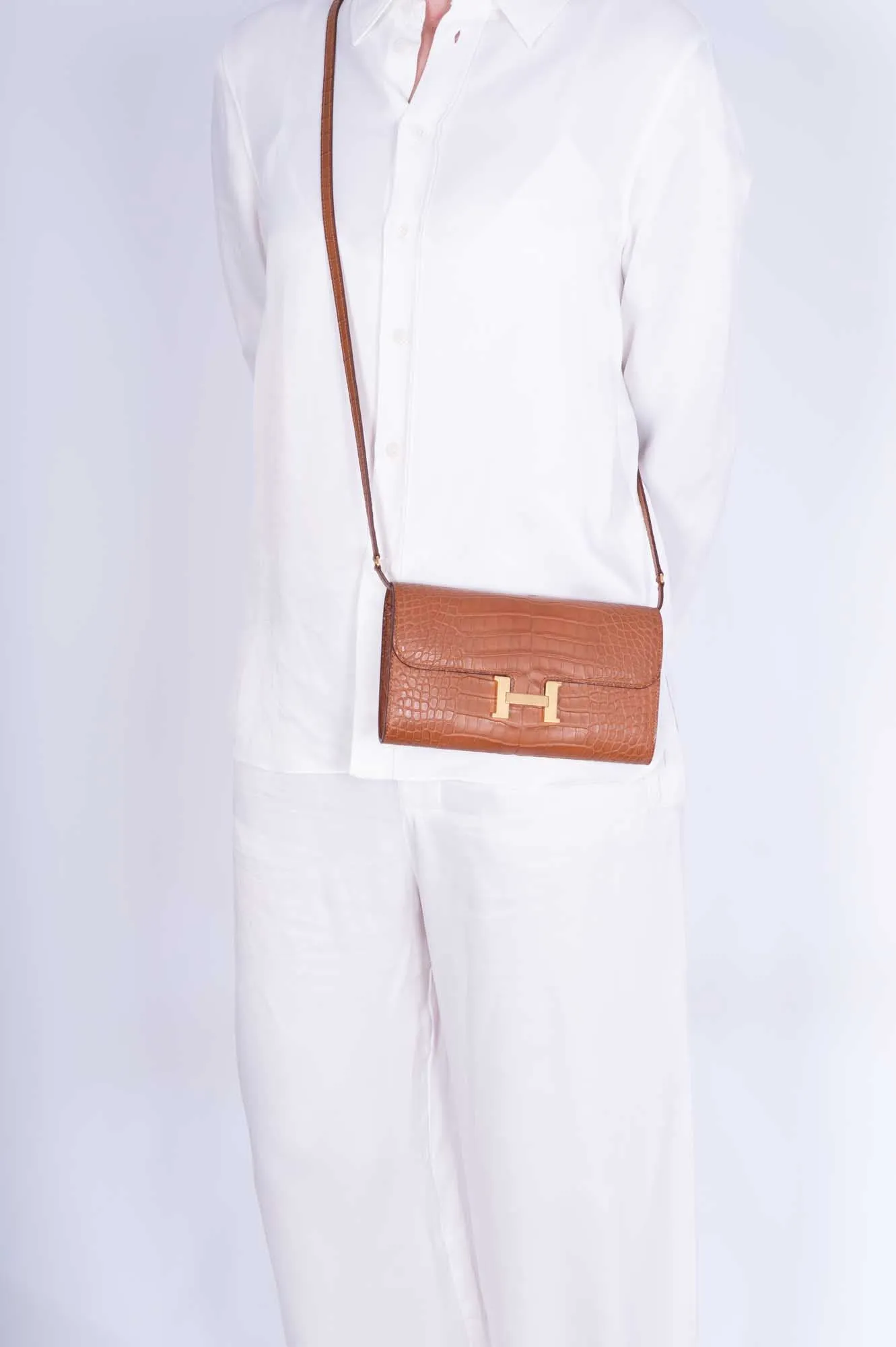 Hermès Constance Long Wallet Gold Matte Alligator Gold Hardware