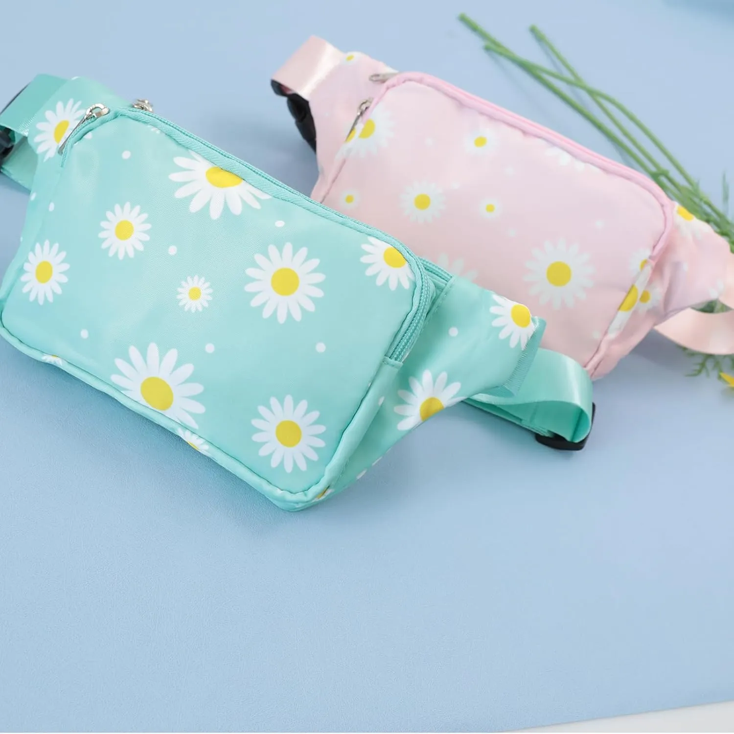 LEDAOU Kids Fanny Pack Belt Bag Boys Crossbody Bag Hip Pack Boys Bum Bag Lightweight Chest Bag Small Travel Essential for Casual Running Traveling Hiking Gifts (Daisy Green)