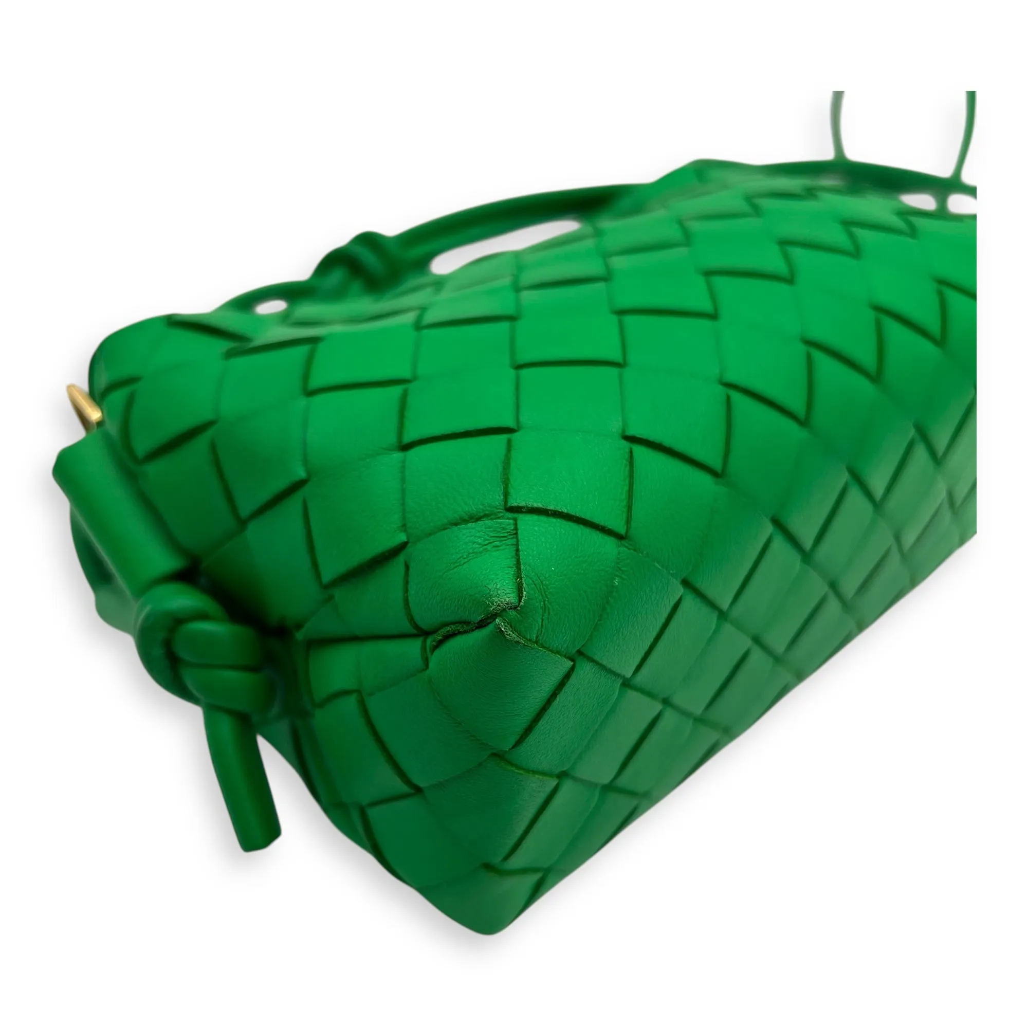 Loop Crossbody Bag Green in Calfskin, Gold hardware