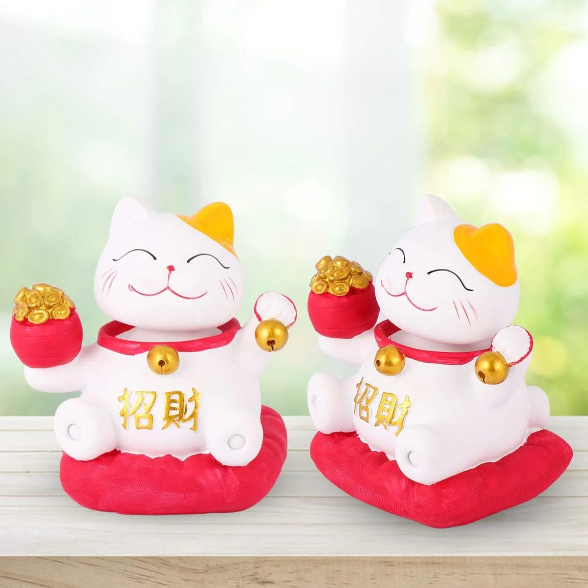 Lucky Cat Statue Home Decor Mini Lucky Cat Bobblehead Figurine Shaking Head Nodding Cat for Car Dashboard Beckoning Cat Figure Good Luck Wealth Welcoming Cats Japanese Decor