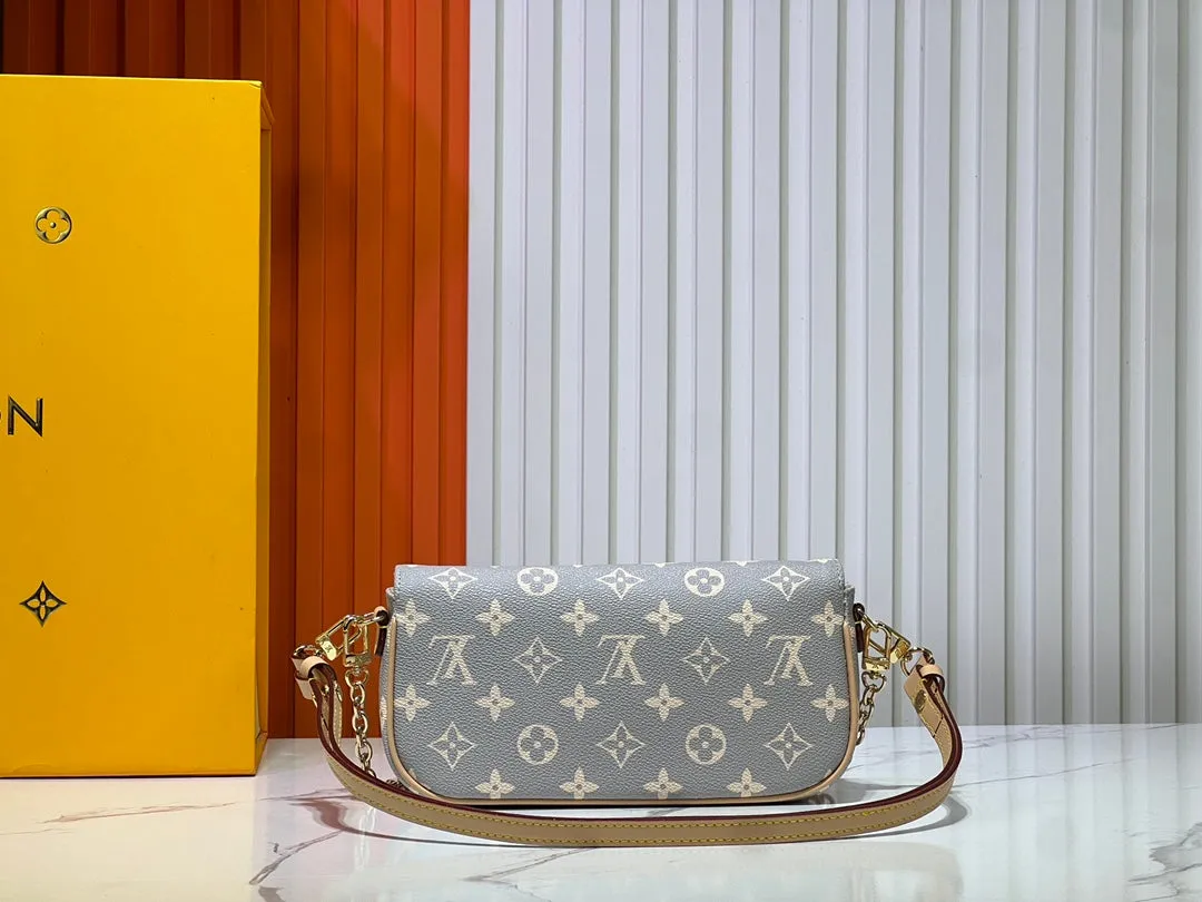 LV M12778 M81911 Wallet on Chain Ivy handbag shoulder bag