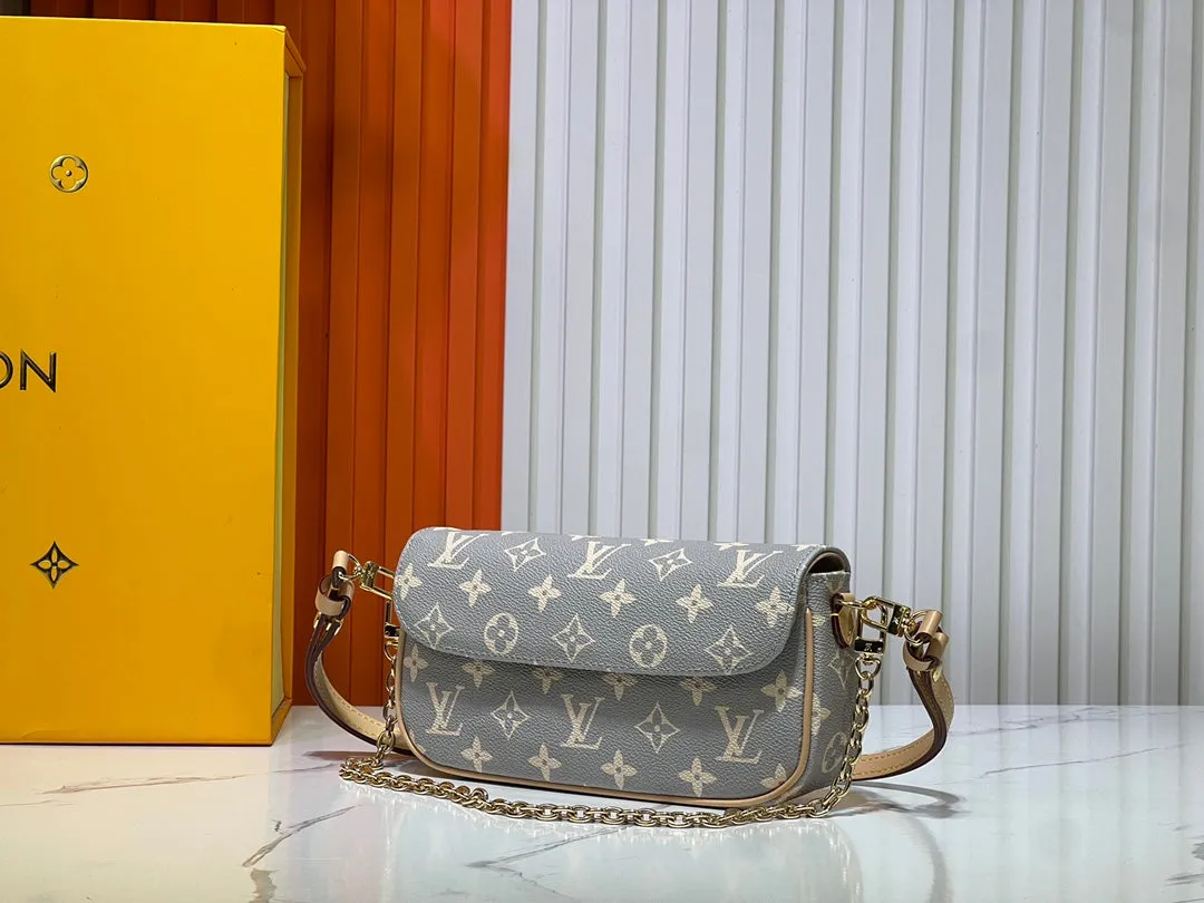 LV M12778 M81911 Wallet on Chain Ivy handbag shoulder bag