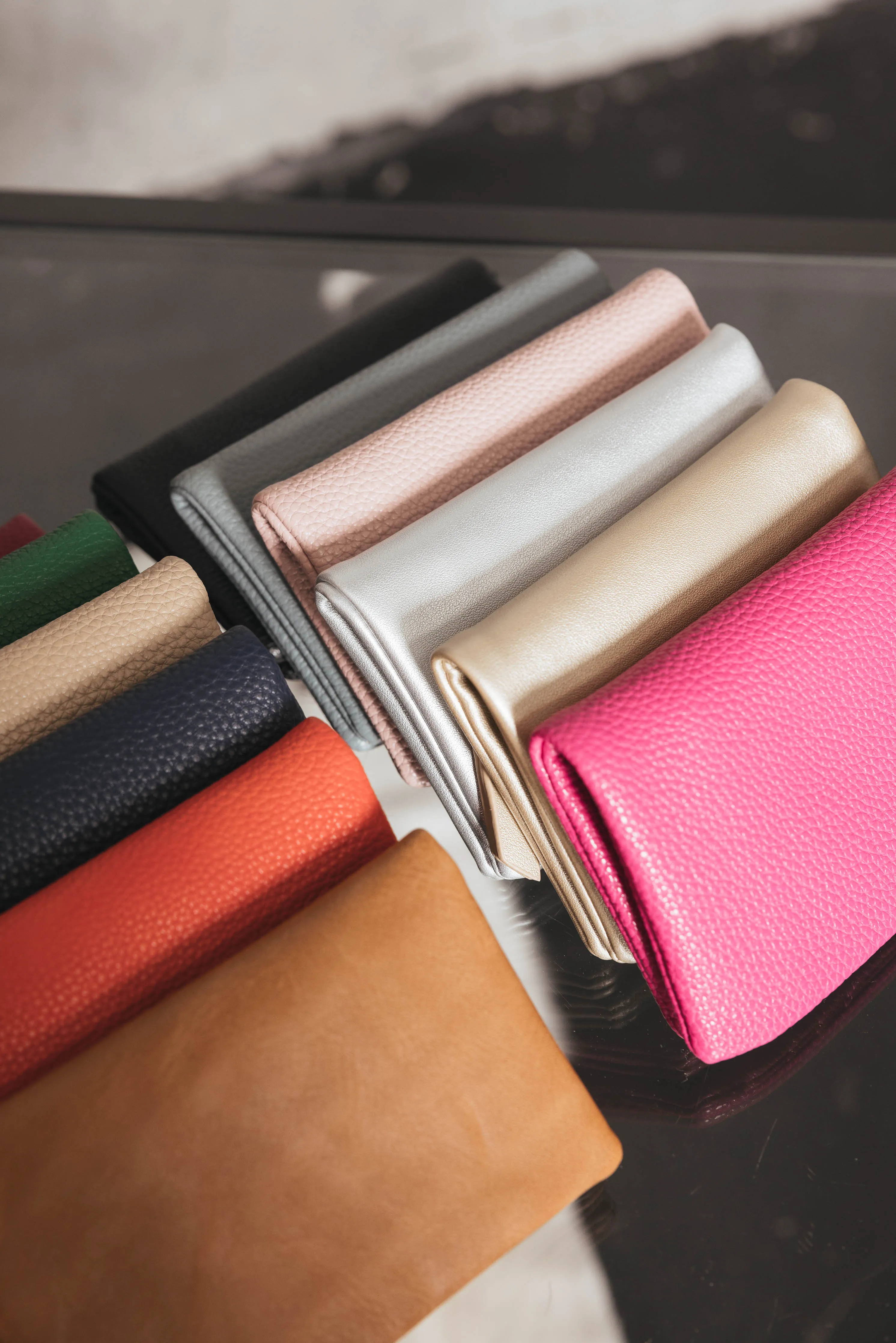 Mavie Black Crossbody Wallet