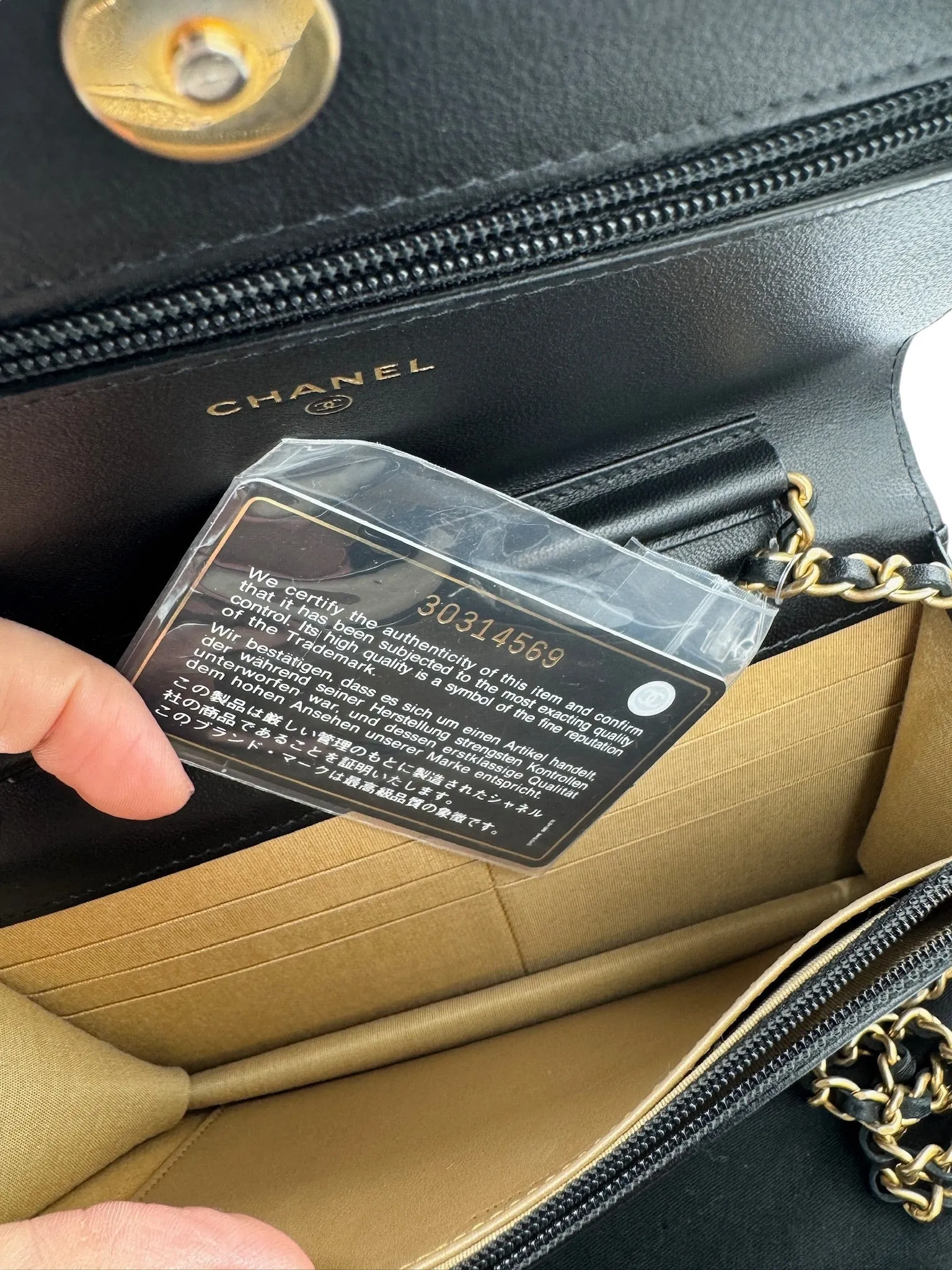PRE-OWNED CC WOC