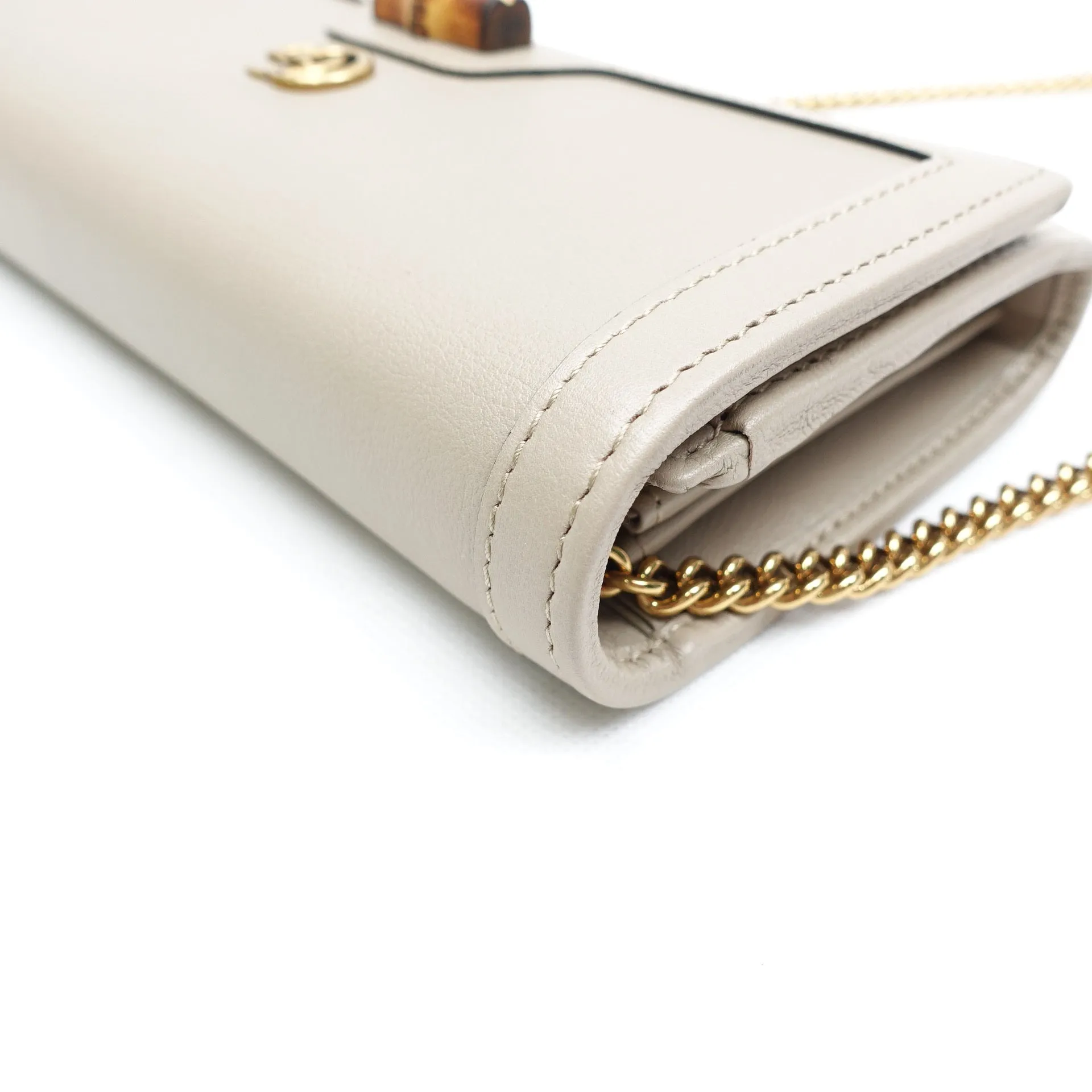 PRE-OWNED GG Wonka Grain Calfskin Diana Chain Wallet