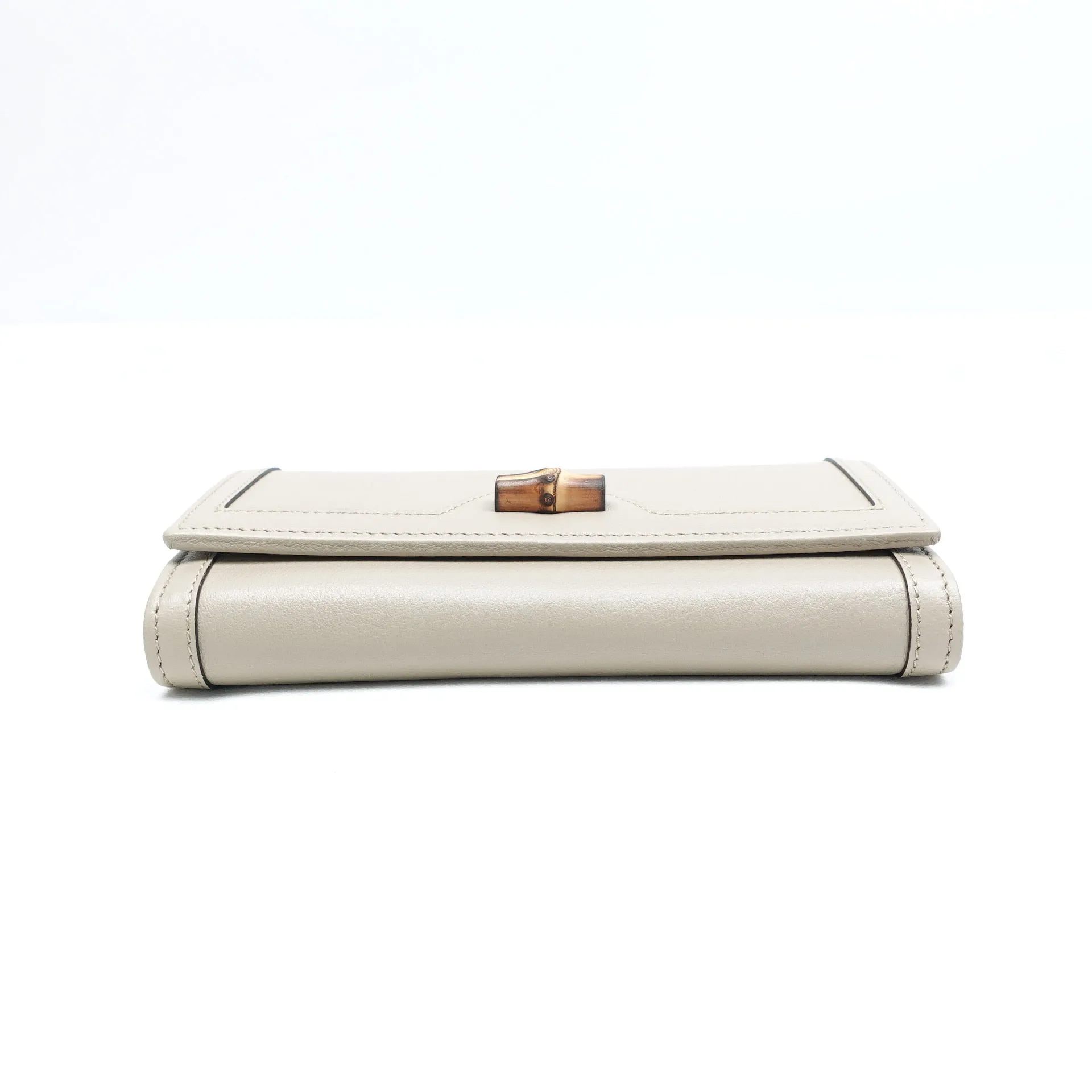 PRE-OWNED GG Wonka Grain Calfskin Diana Chain Wallet