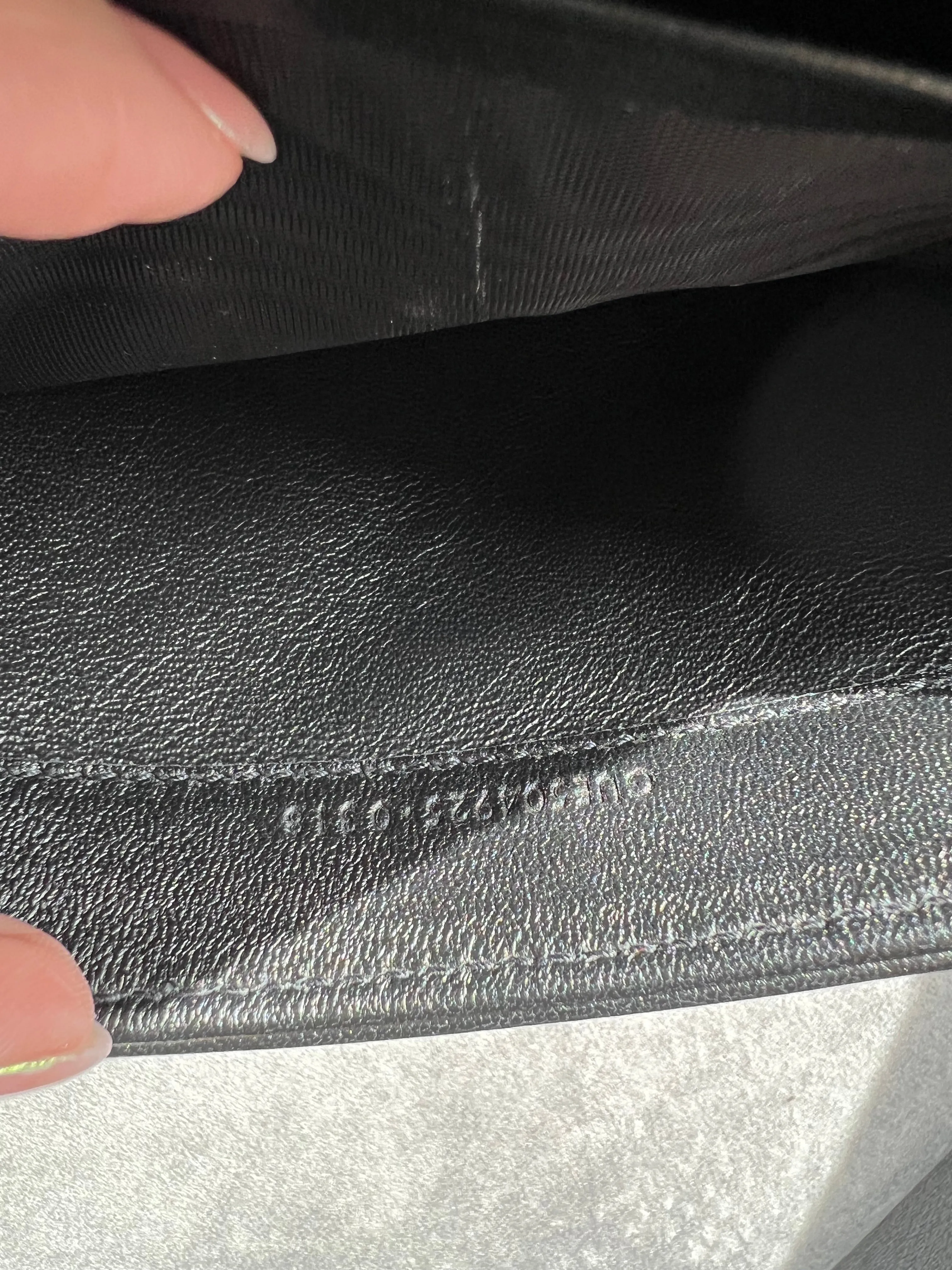 SAINT LAURENT Lou Lou Wallet on Chain