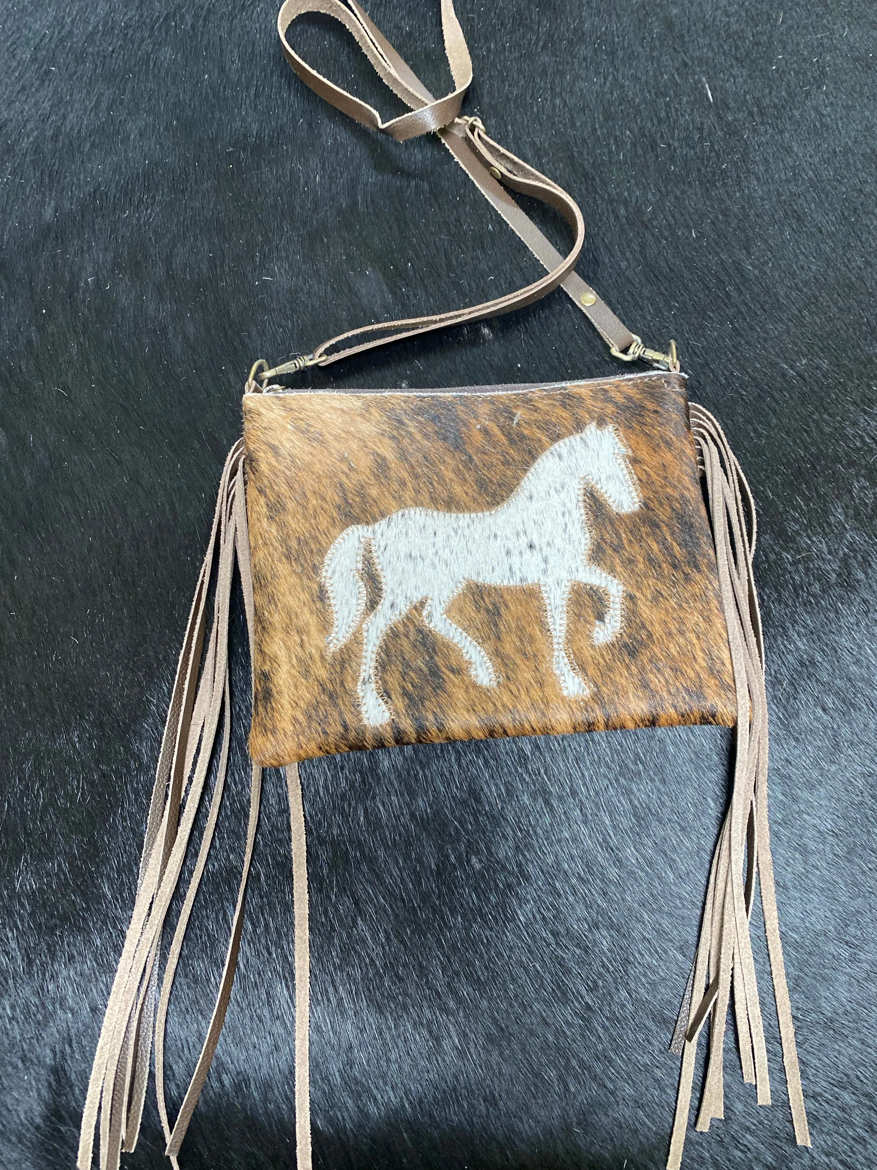 Small accessory pouch handbag