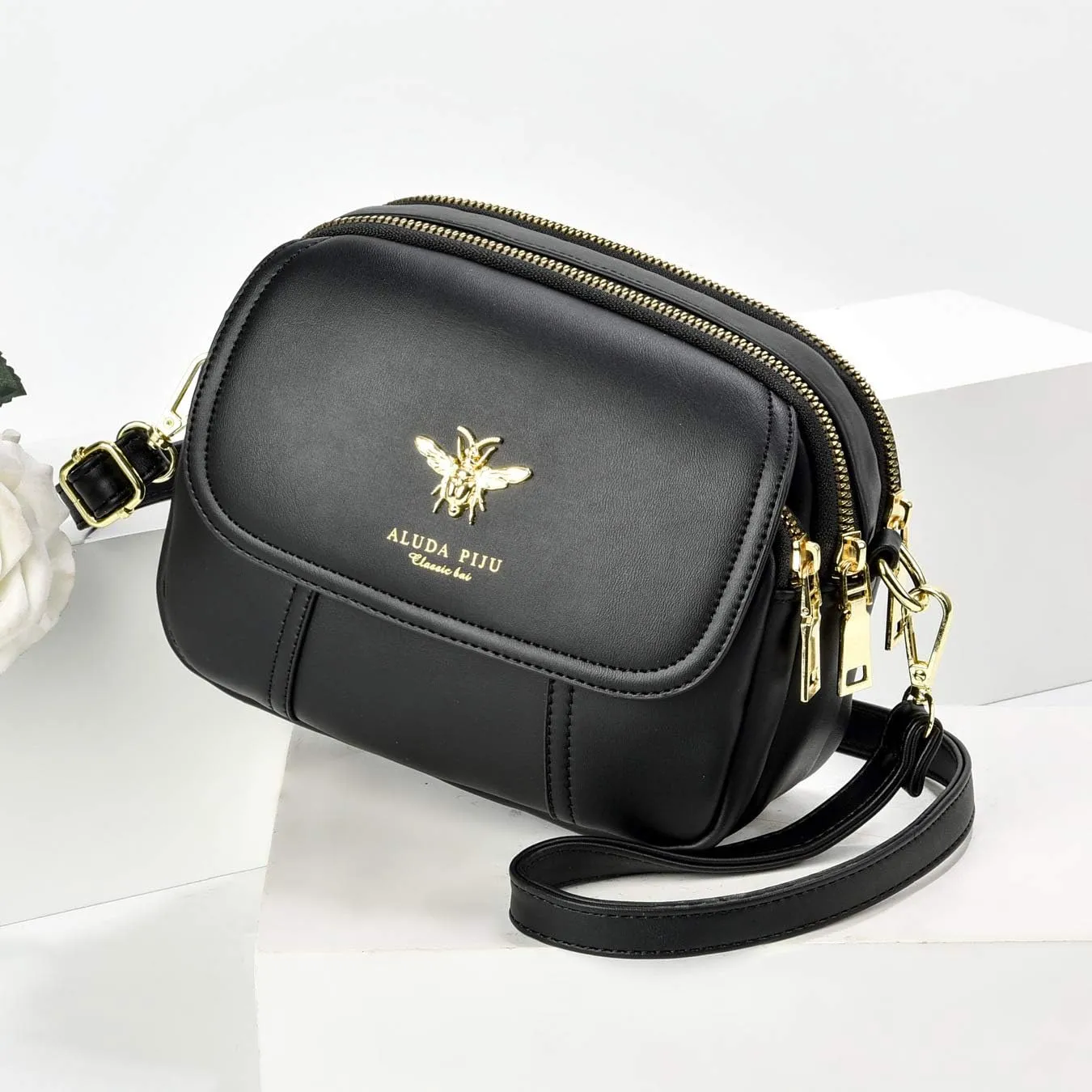Small Crossbody Bags Shoulder Bag for Women Stylish Ladies Messenger Bags Purse and Handbags Wallet