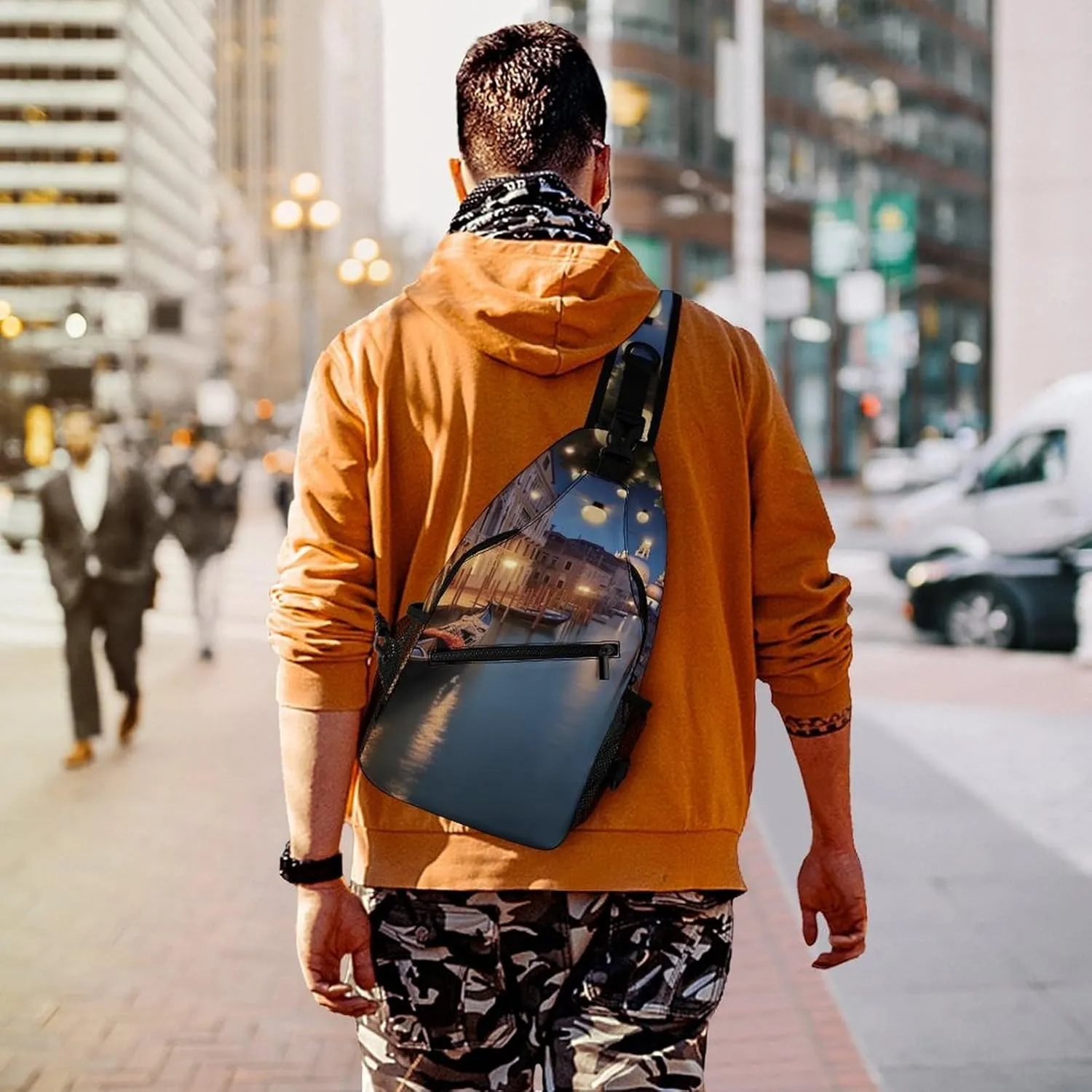 Small Sling Chest Bag Crossbody Bag for Men Women,Beautiful Venice at Night Lightweight Gym Daypack for Travel Cycling Hiking