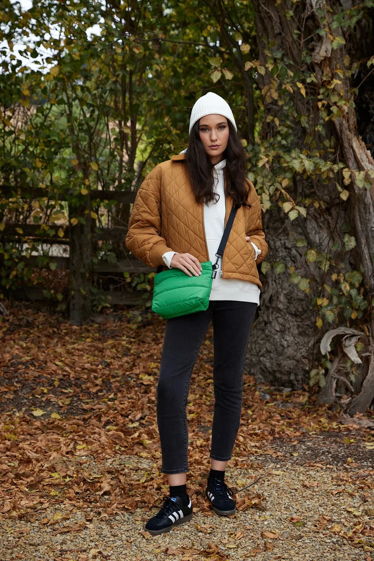 'Stash Base Crossbody' Bag - Apple
