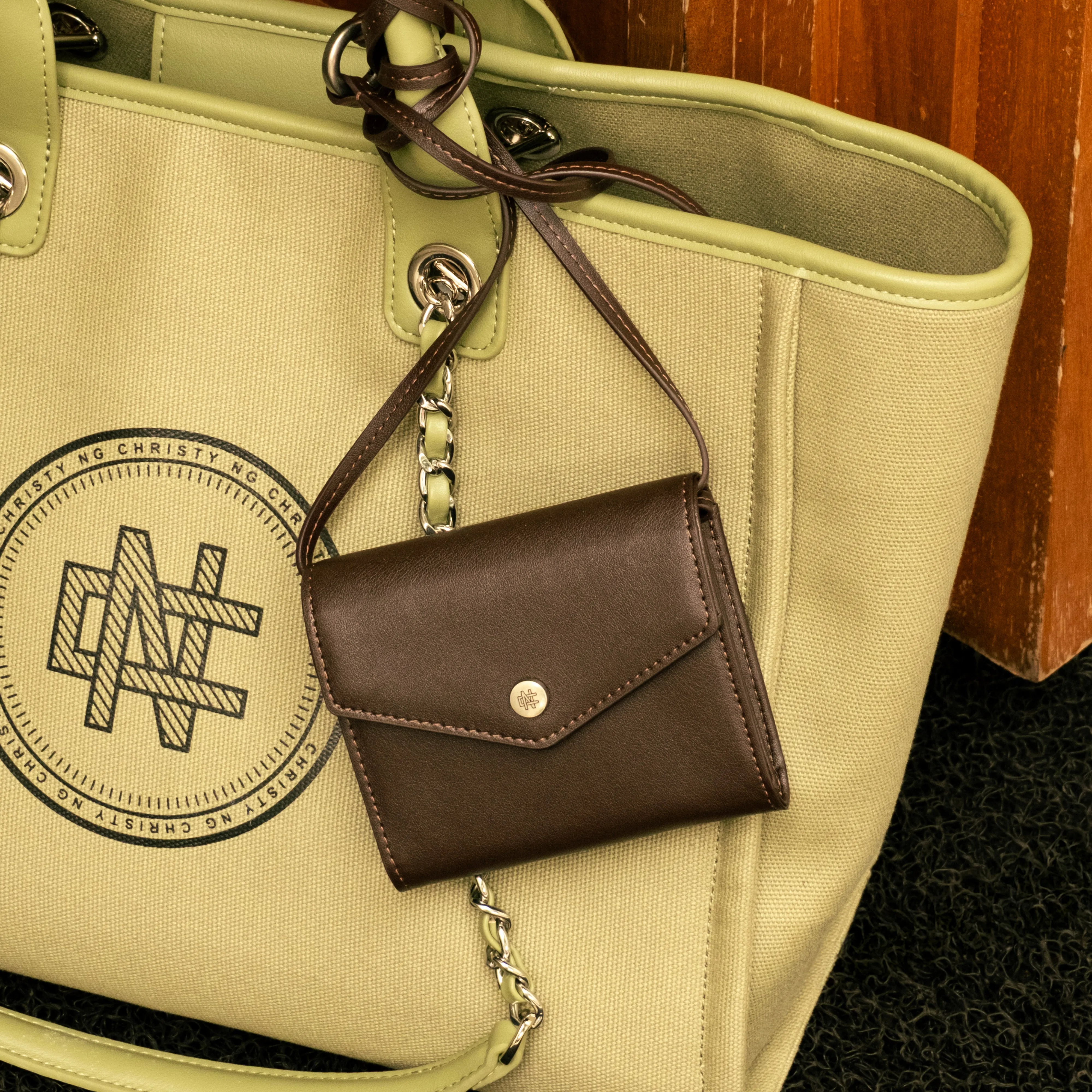 Tampa Crossbody Wallet