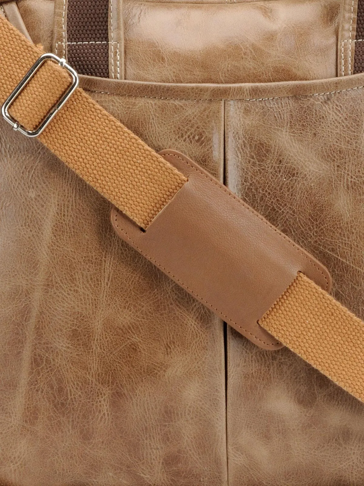 Teakwood Genuine Leather Unisex Bag