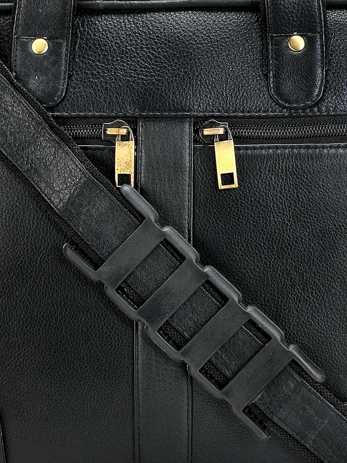 Teakwood Genuine Leather Unisex Bag