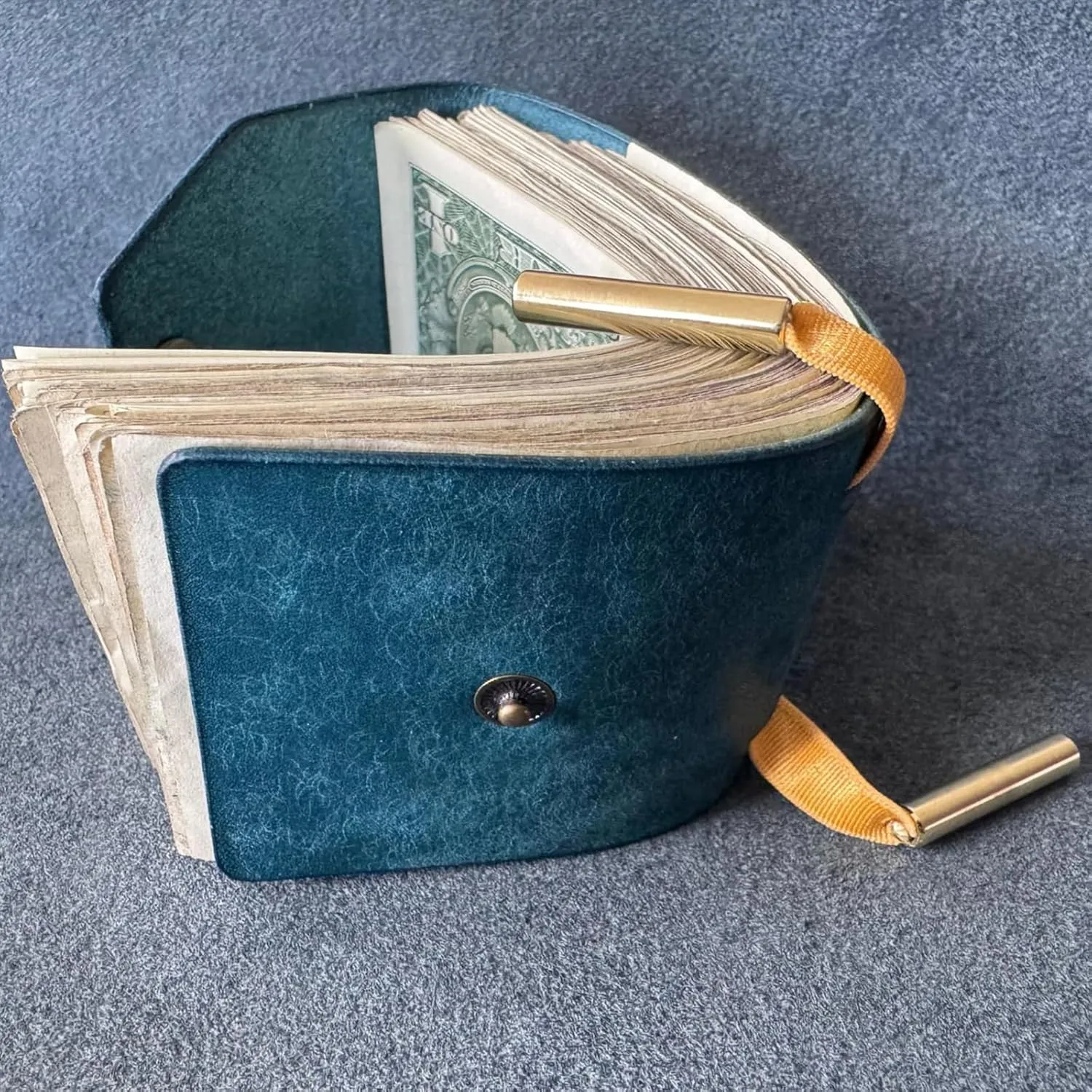 The Cash Wrap Wallet, Fast Cash Access Money Holder for Cash, Handy Purse Bands with Magnetic Clasp, Small Compact Luxury Pocket Wallet 1 to 99 bills (Grey)