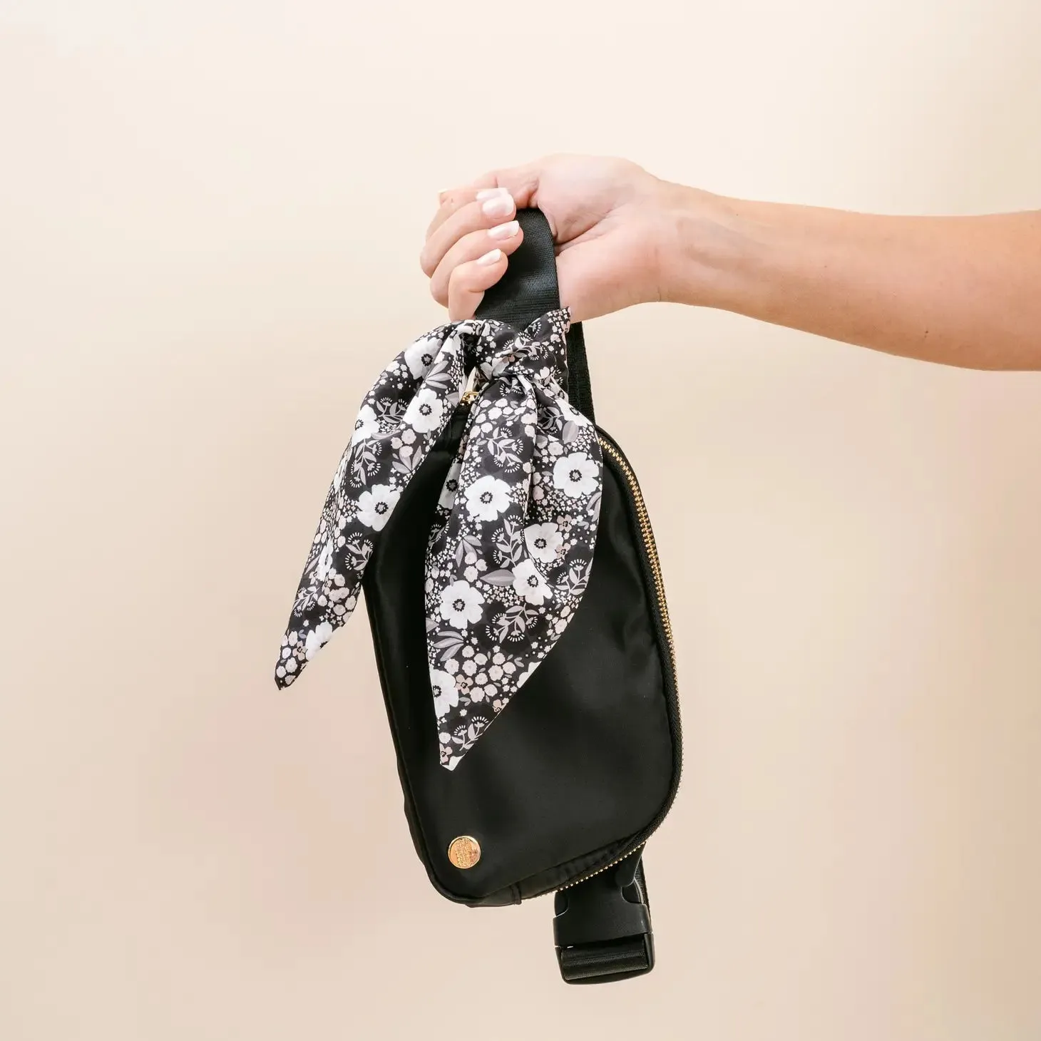 The Darling Effect All You Need Beltbag