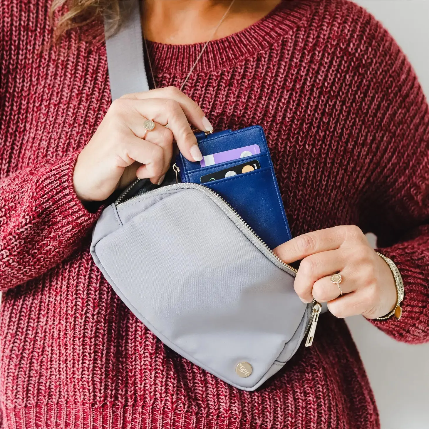 The Darling Effect All You Need Beltbag