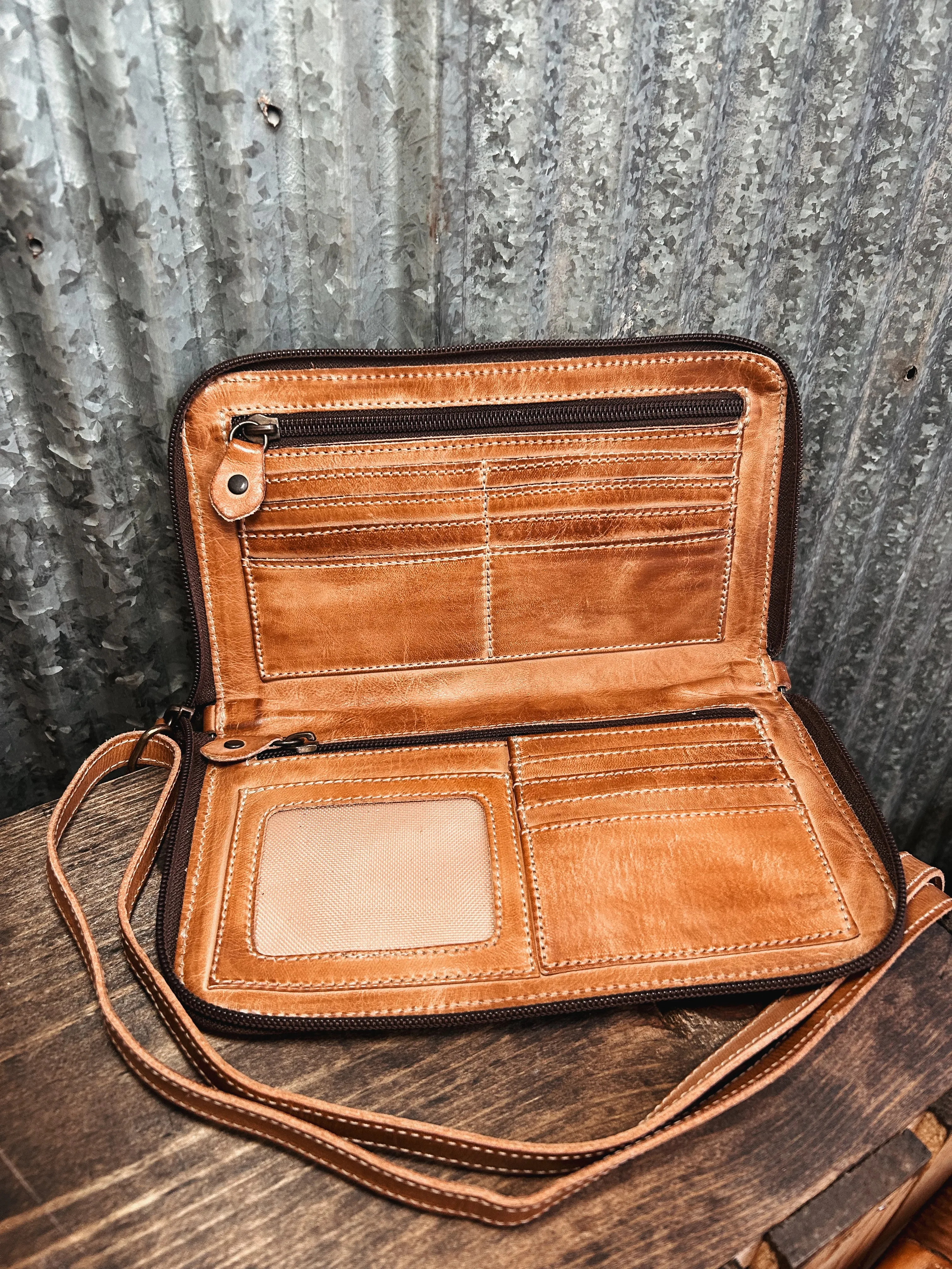 The Templeton II {Tan Rustic}