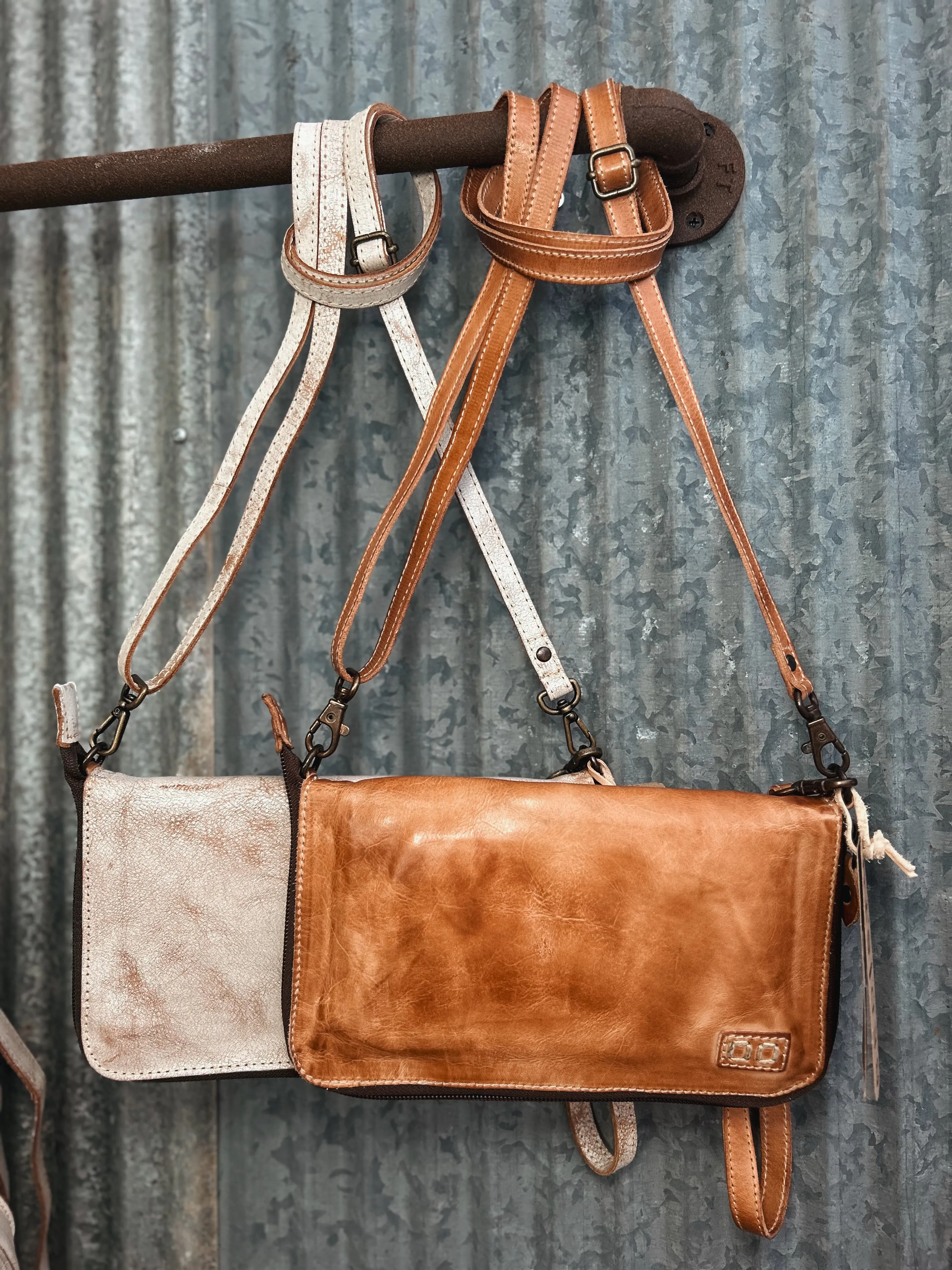 The Templeton II {Tan Rustic}