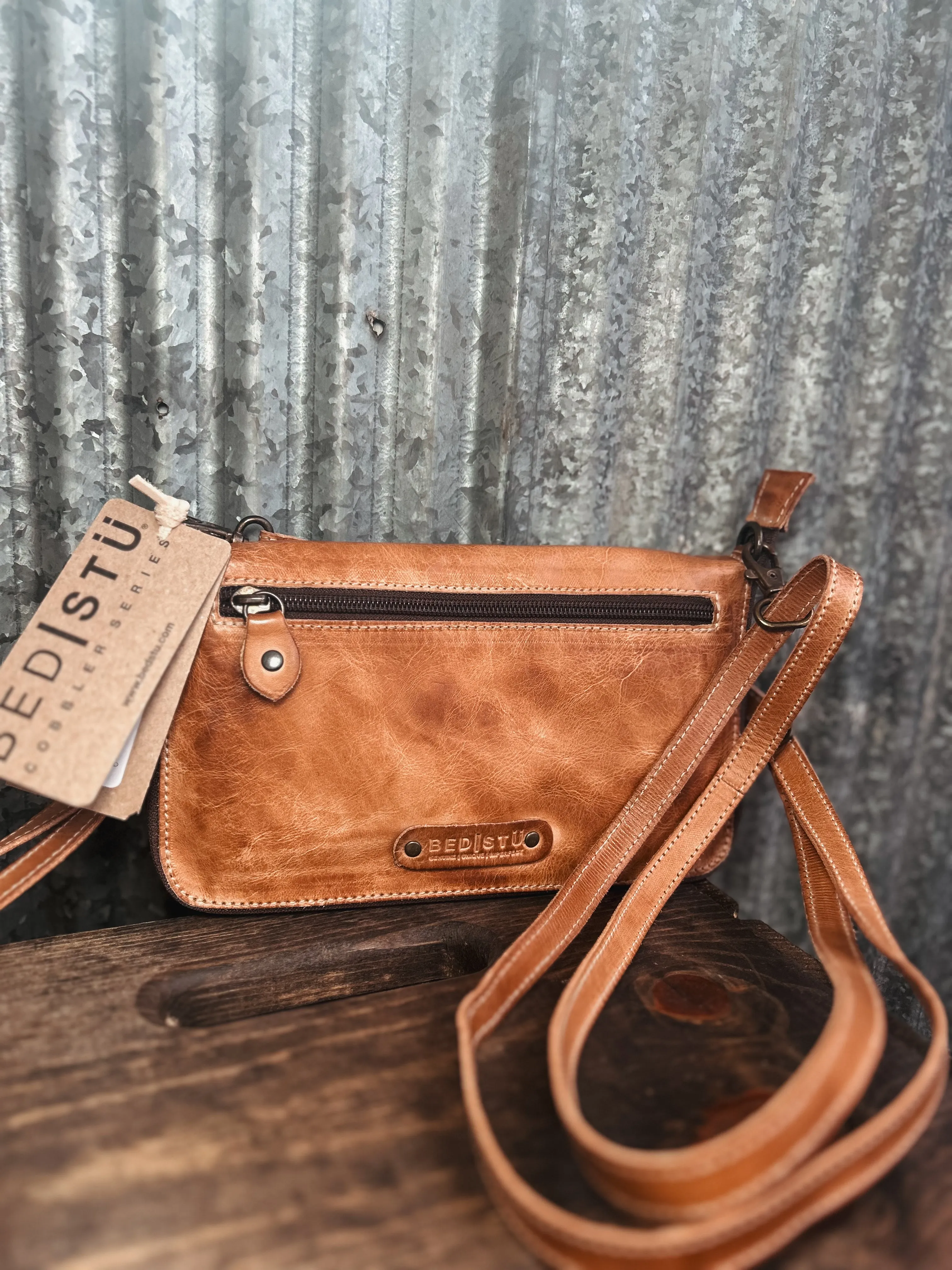 The Templeton II {Tan Rustic}