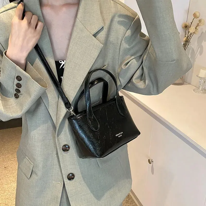 Trendy Silver Crossbody Bags for Women 2024