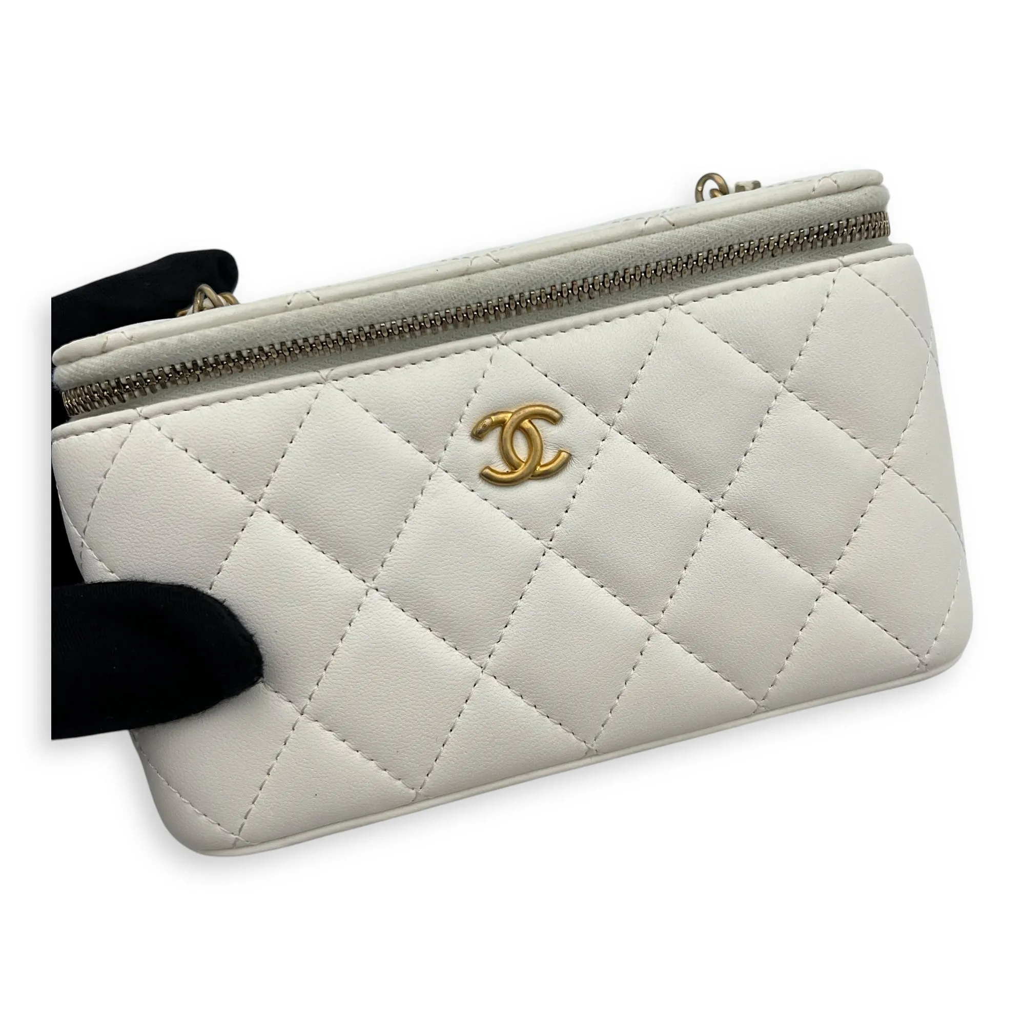 Vanity pearl crush Crossbody Bag White in Calfskin, Gold hardware