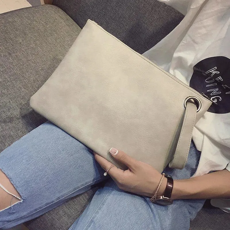 Vegan Leather Crossbody Bag – Sleek & Functional Handbag for Women