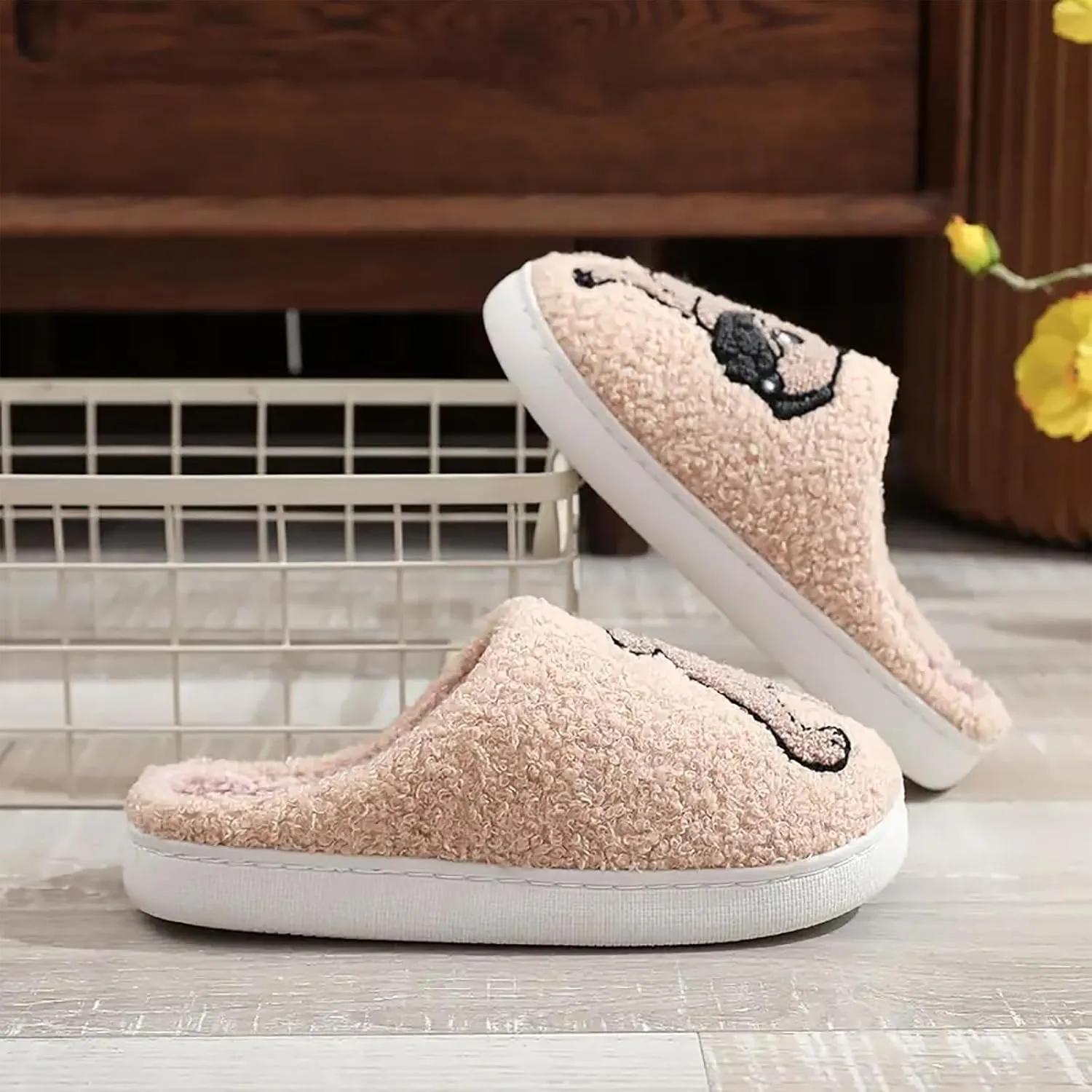 Women's Men's Cute Frog Slippers Fuzzy Memory Foam Kawaii Cartoon Animal Slippers Winter Warm Fluffy Shoes