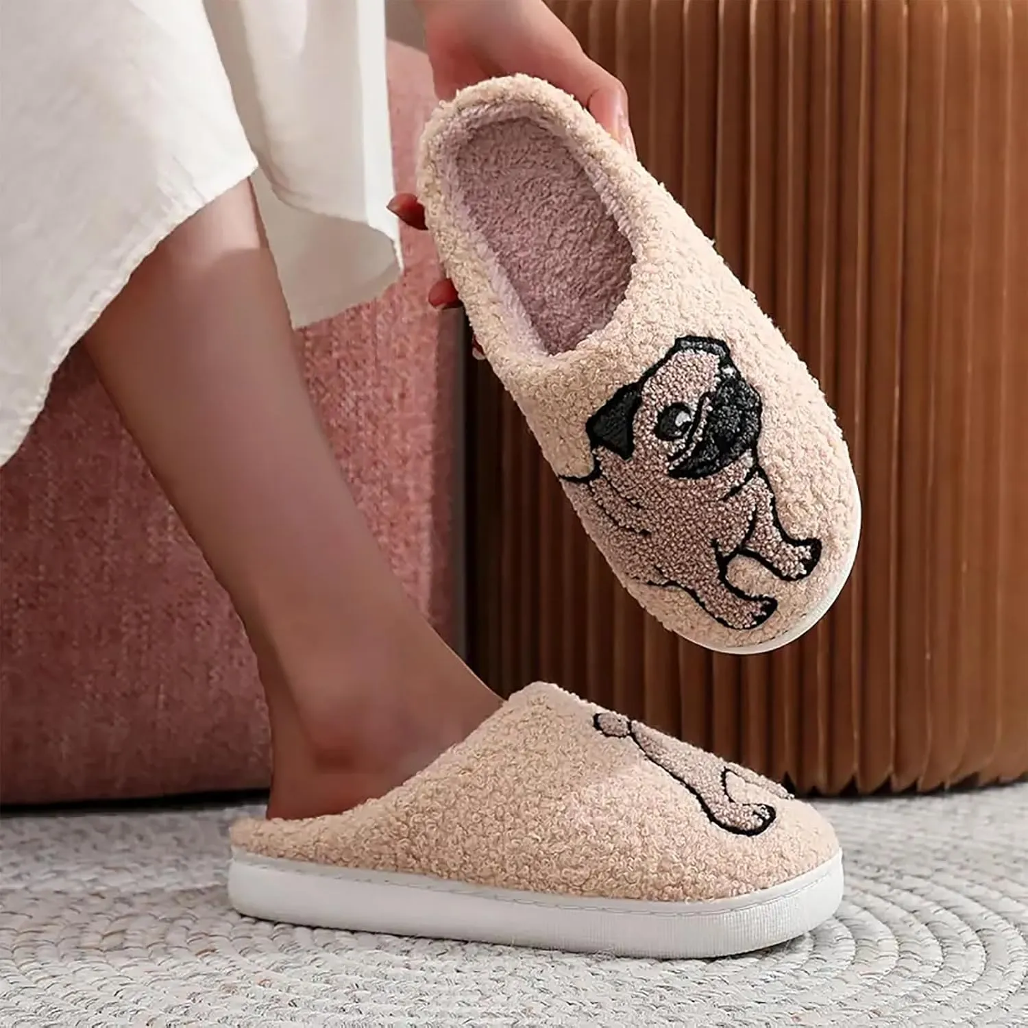 Women's Men's Cute Frog Slippers Fuzzy Memory Foam Kawaii Cartoon Animal Slippers Winter Warm Fluffy Shoes